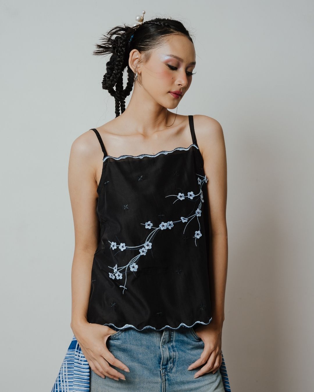BOOLAO Camisole Sakura 3D Embroidery - Black