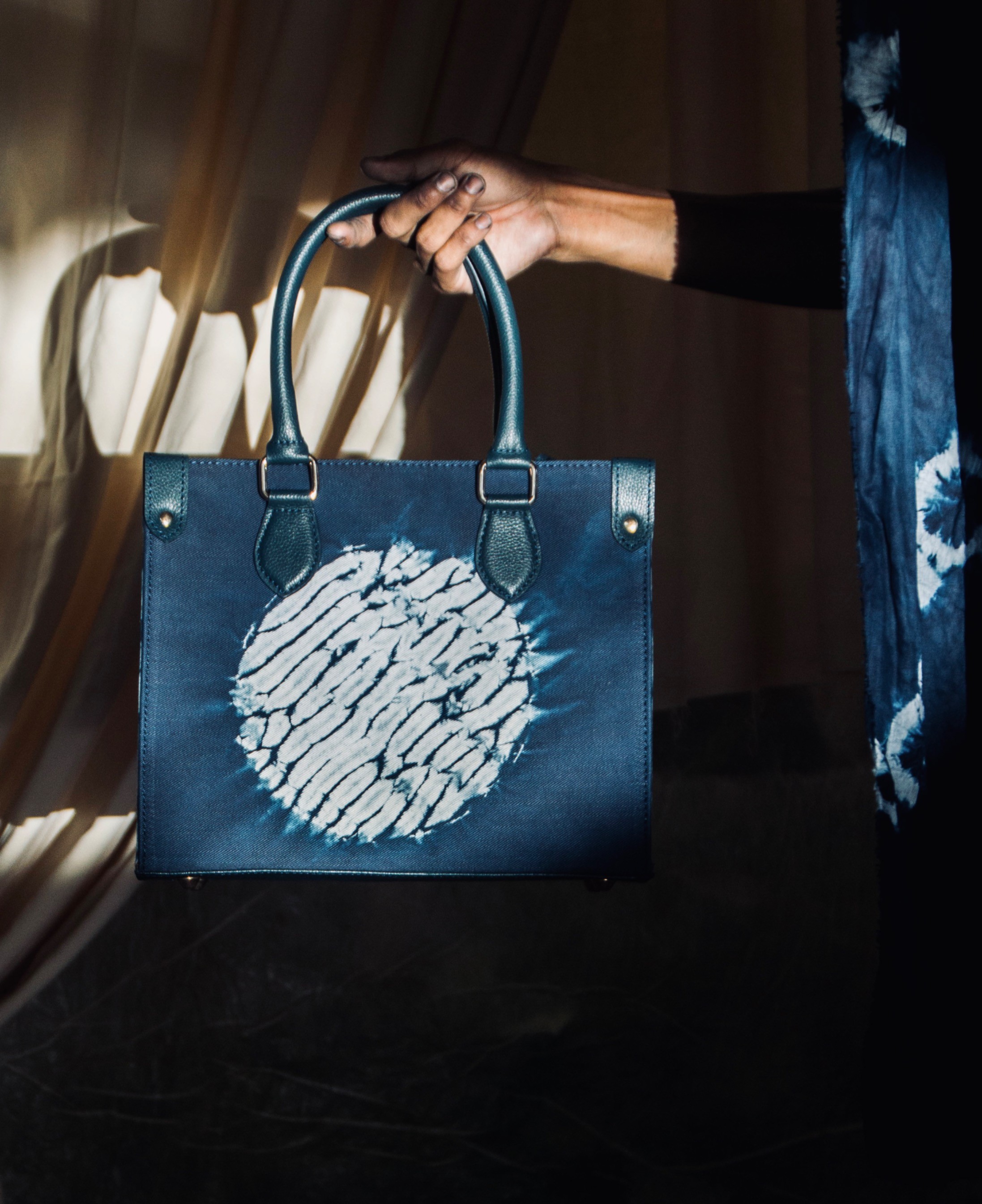 BOOLAO Del Luna Totebag