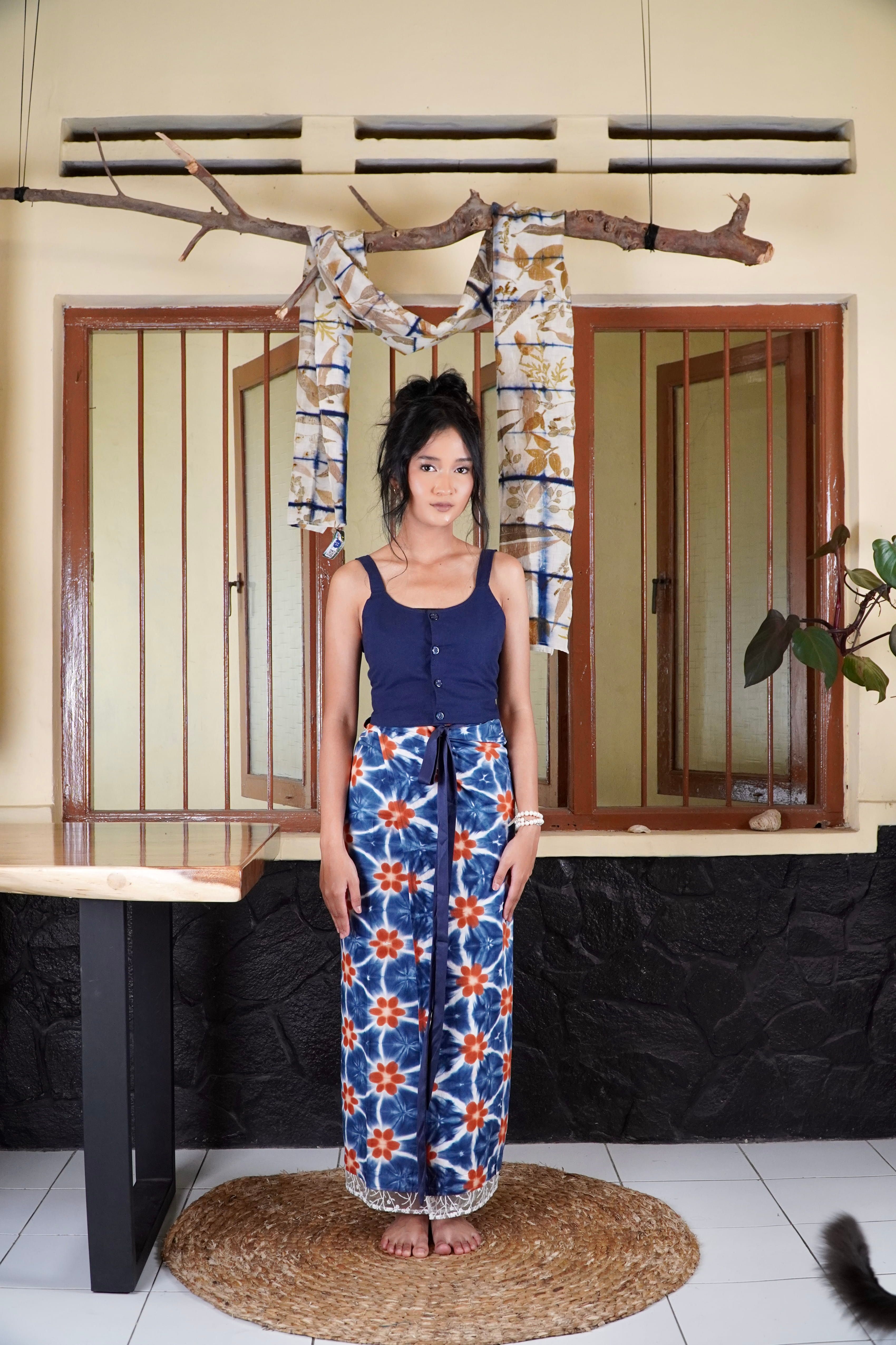 BOOLAO Saroong Kaleidoscope Shibori - Snowflakes Terracotta Rok Lilit