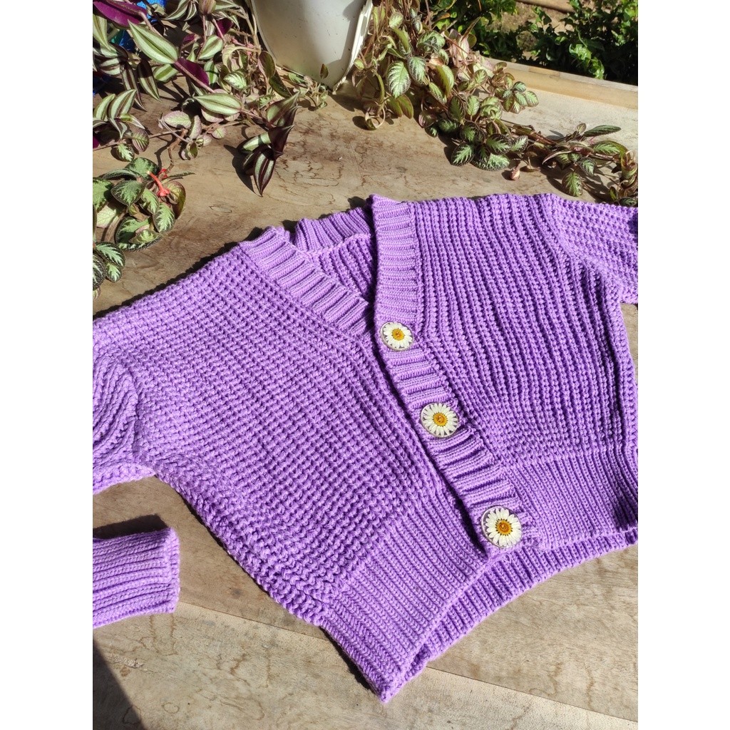 BOOLAO Picnic Panic Daisy Knit Cardigan (Sweater Rajut dengan Pressed Flower Kancing) - Taro