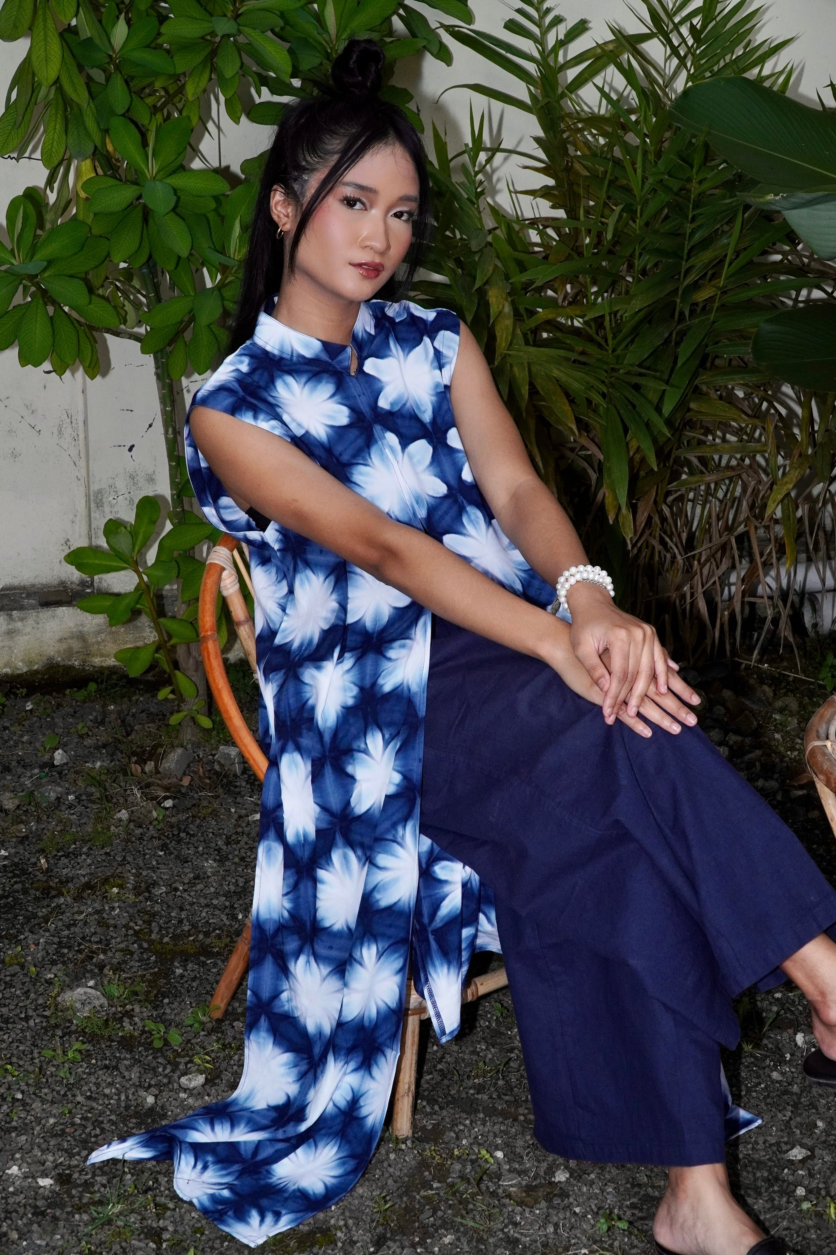 BOOLAO Outer Sleeveless Snowflakes Navy (Outer Panjang)