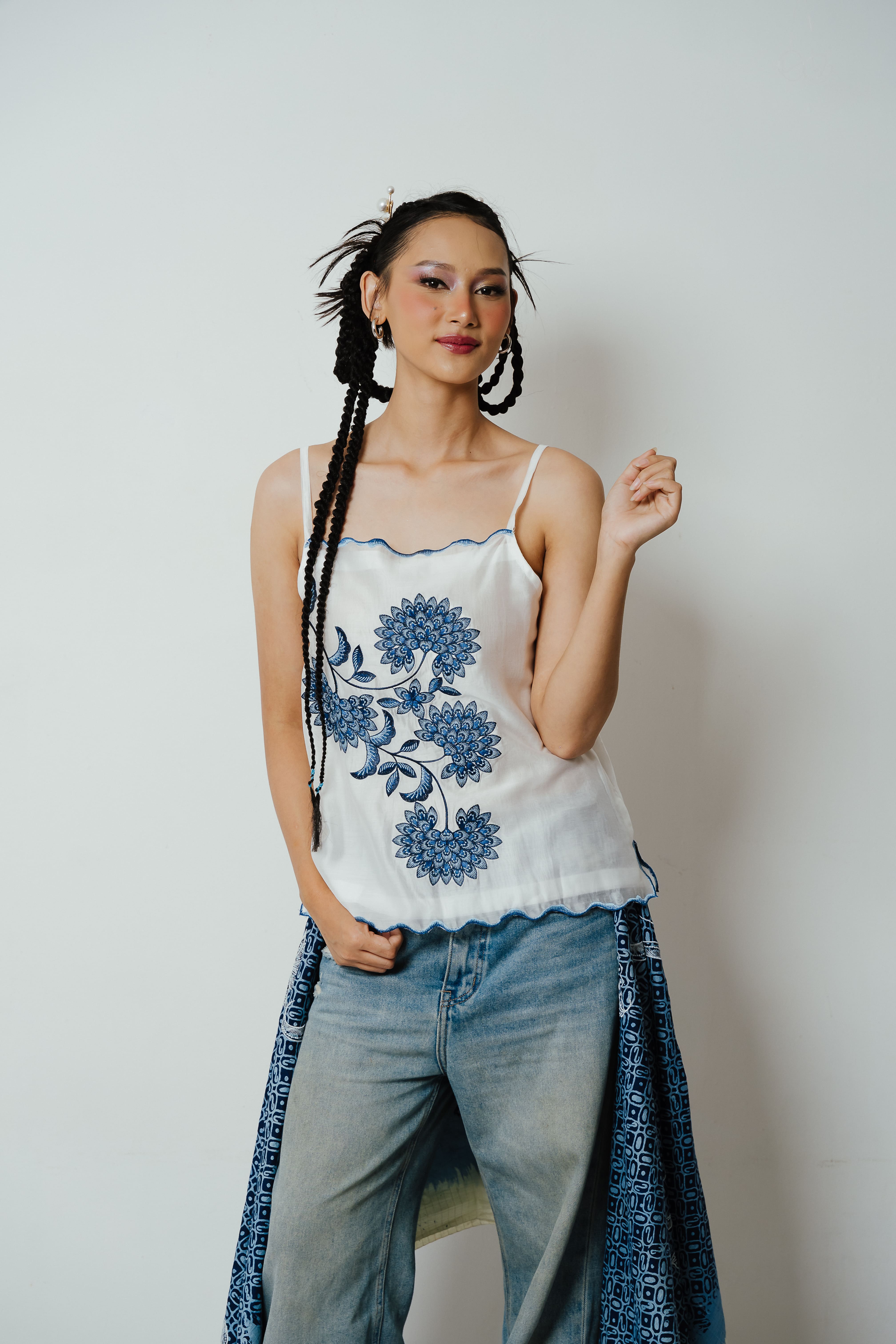 BOOLAO x Putri Anjani Camisole Lotus Embroidery - Blue On white