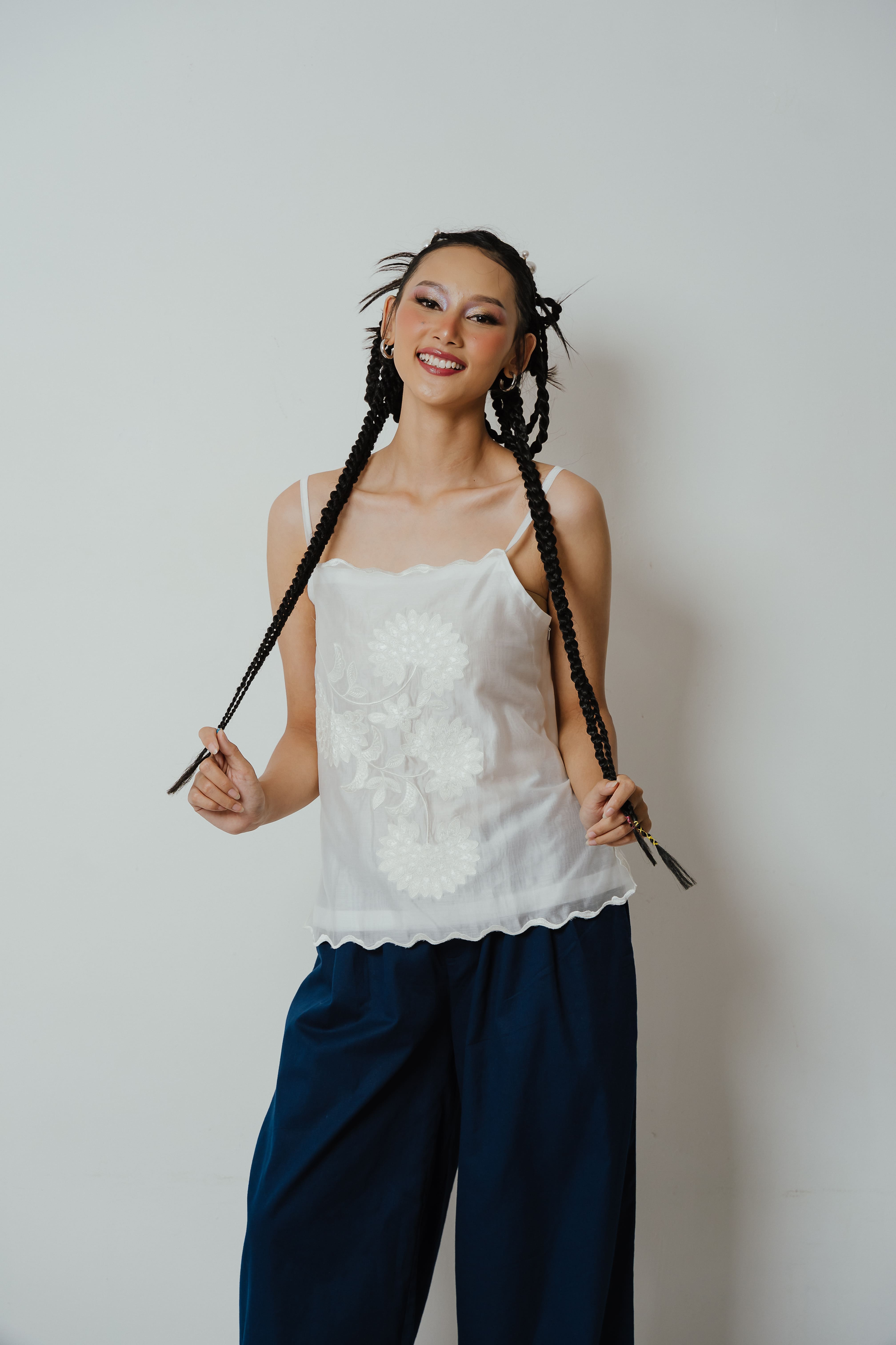 BOOLAO X Putri Anjani Camisole lotus Embroidery - White