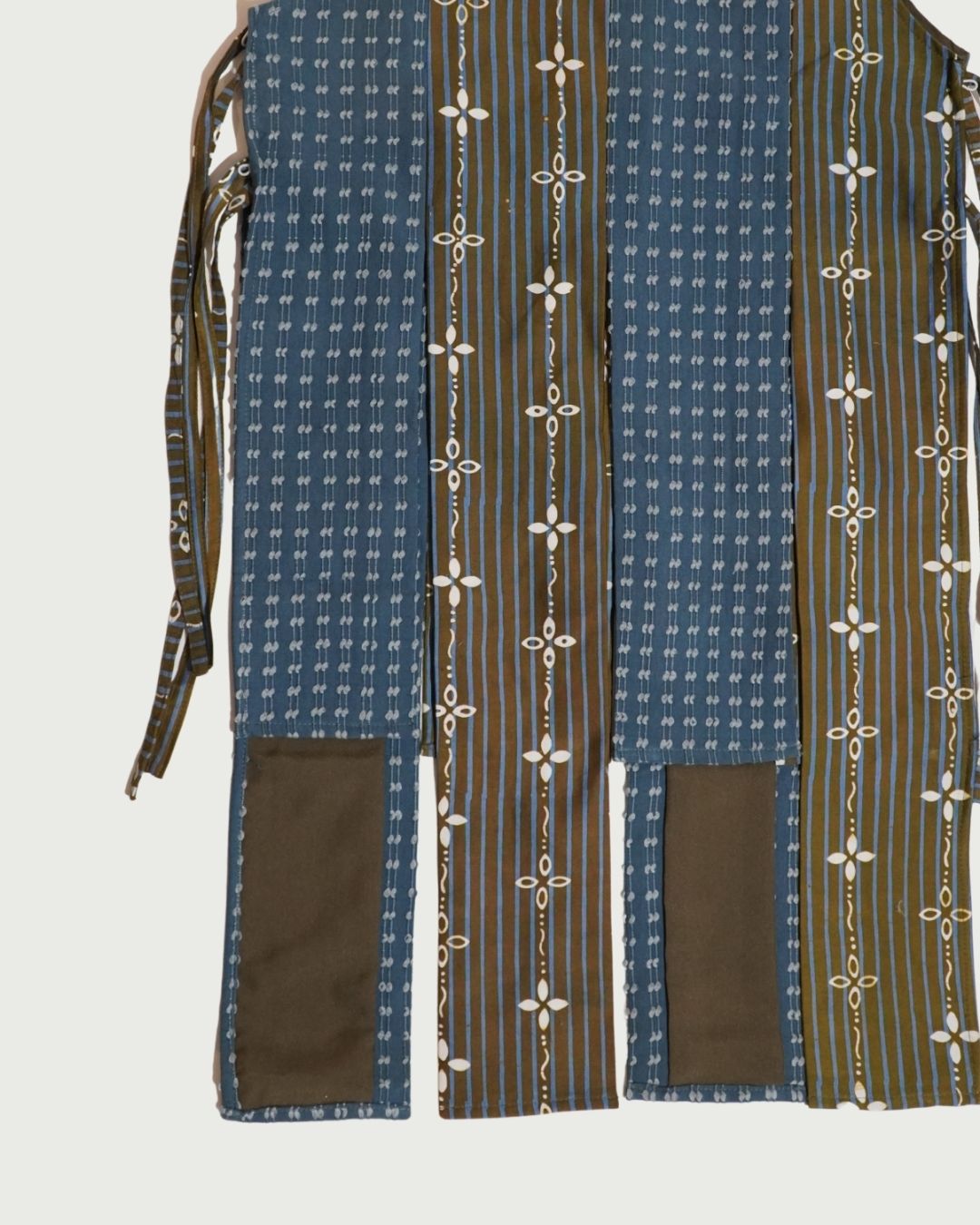 BOOLAO Vest Tenun Batik Kumeli