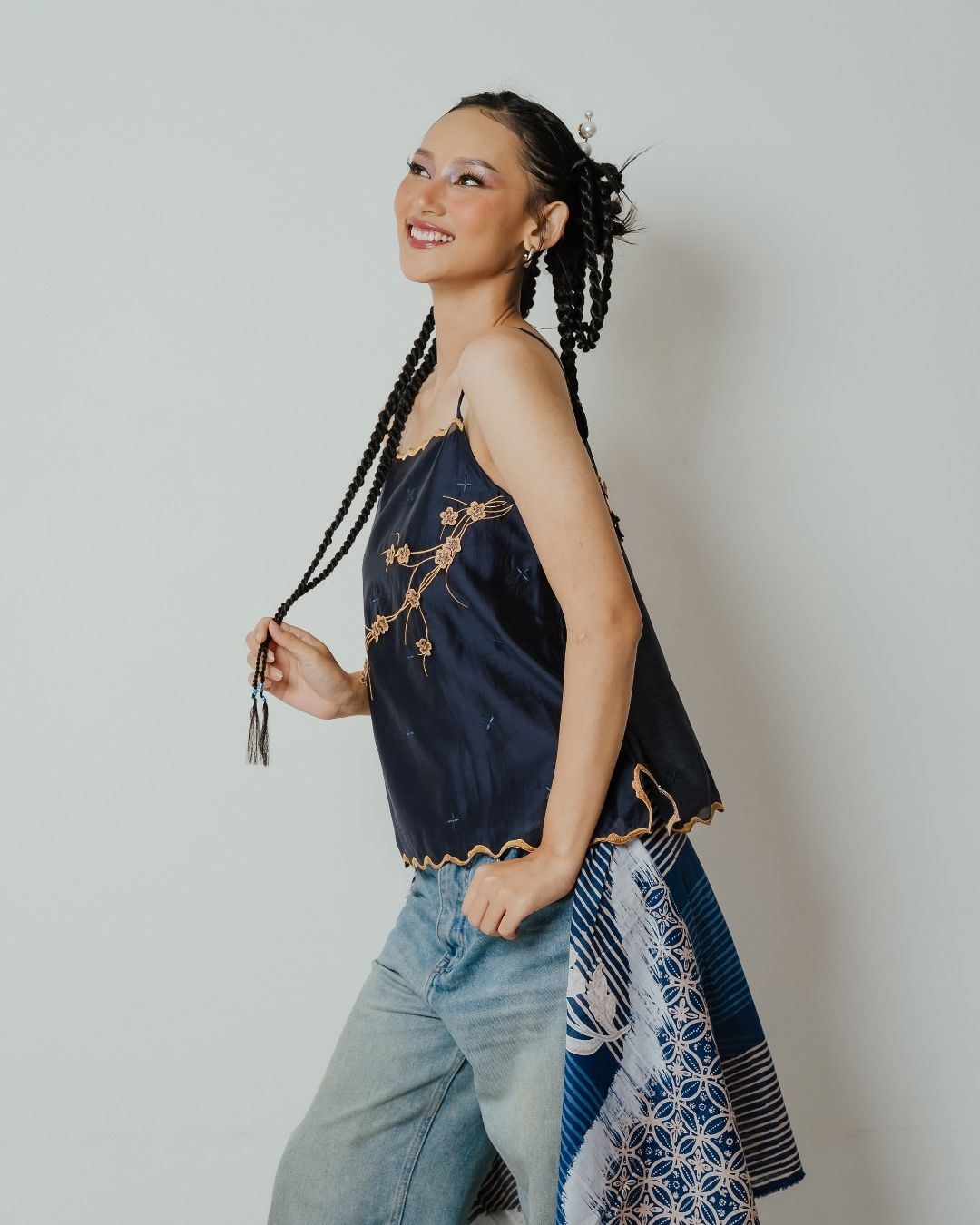 BOOLAO Camisole Sakura 3D Embroidery - Dark Blue