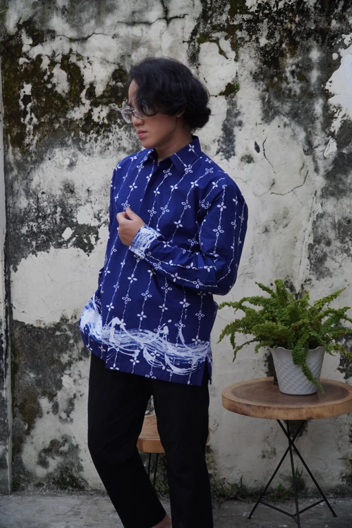 Image of BOOLAO Kumeli Kemeja Panjang - Navy Blue