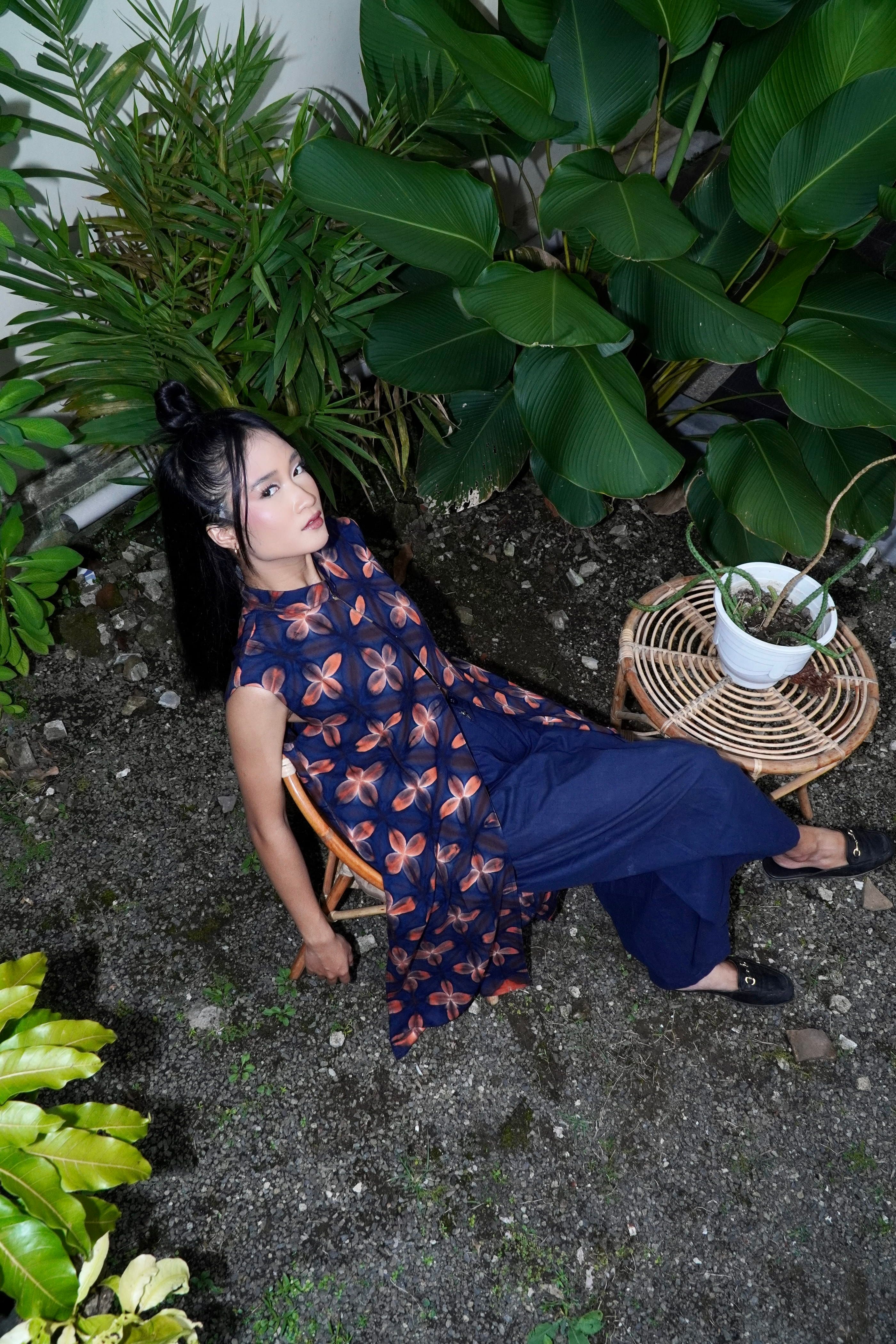 BOOLAO Outer Sleeveless Kawung Navy Brown (Outer Batik Panjang)