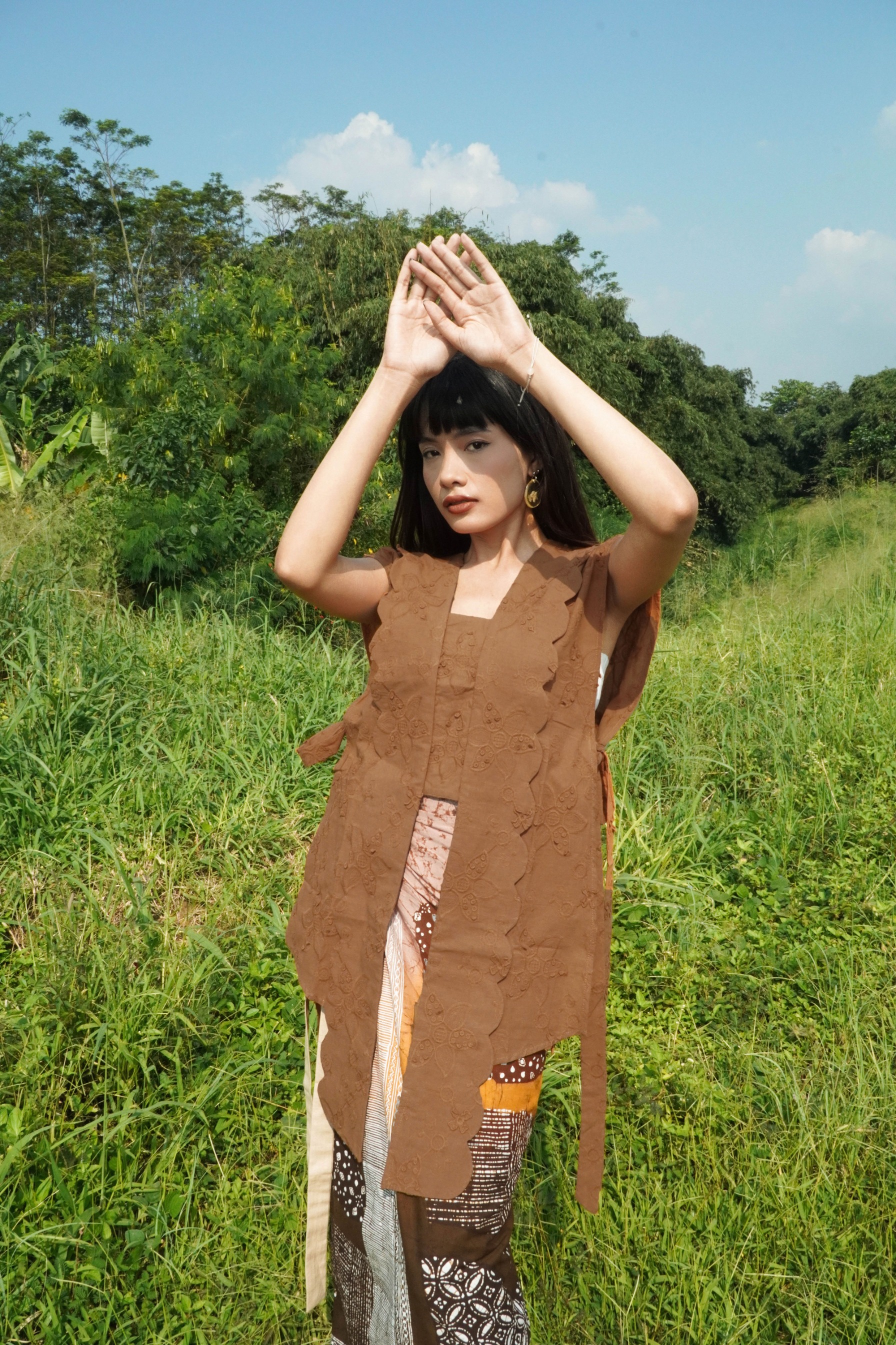 BOOLAO Kebaya Outer Daisy Turmeric Detachable