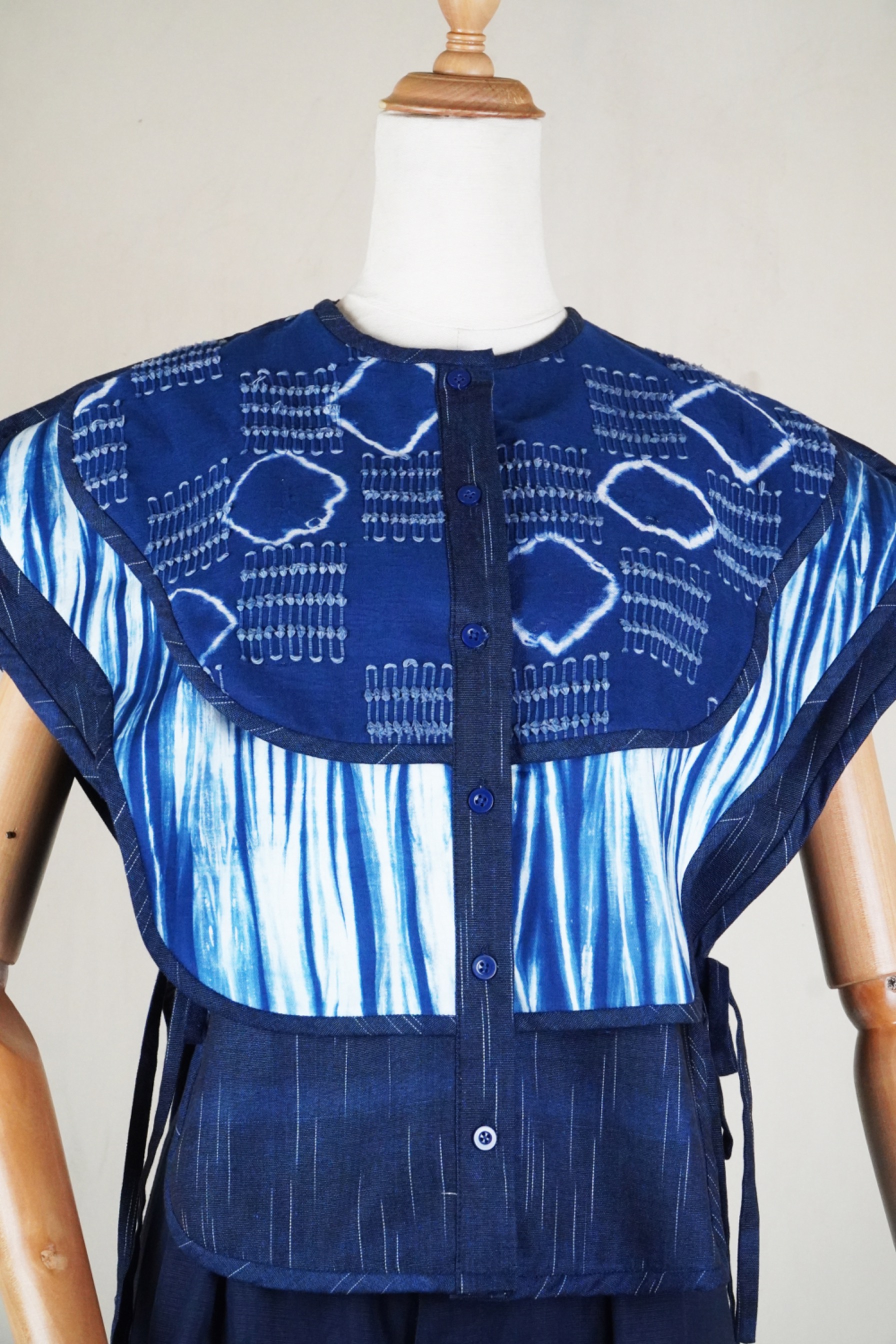 BOOLAO Vest Lapis Shibori Tenun