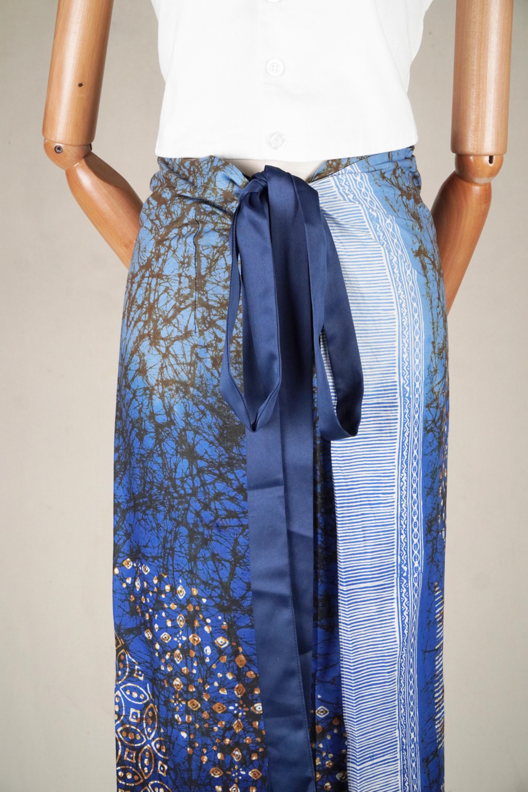 BOOLAO Lembayung Saroong Wrap Skirt - Lembayung Biru
