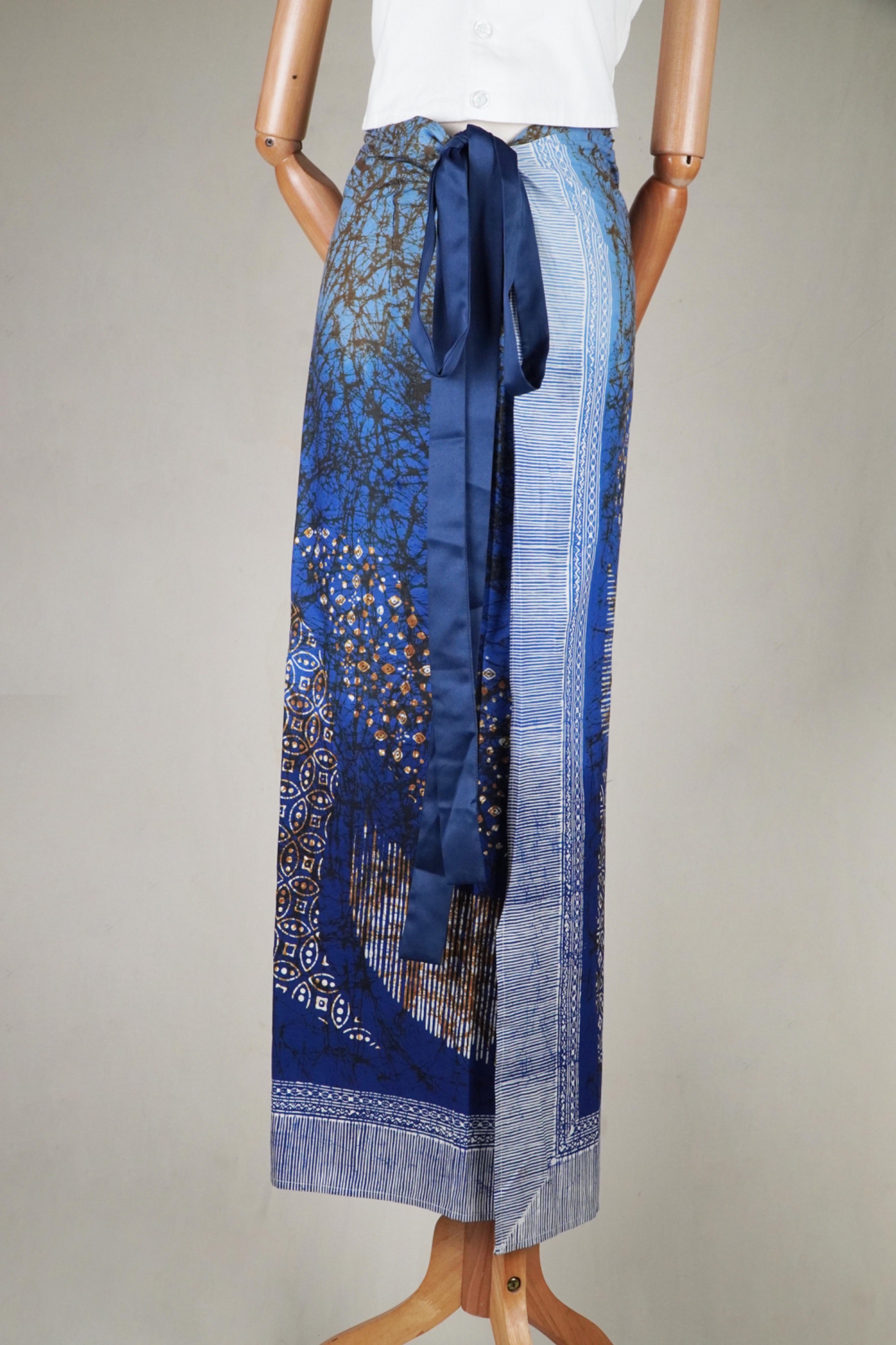BOOLAO Lembayung Saroong Wrap Skirt - Lembayung Biru