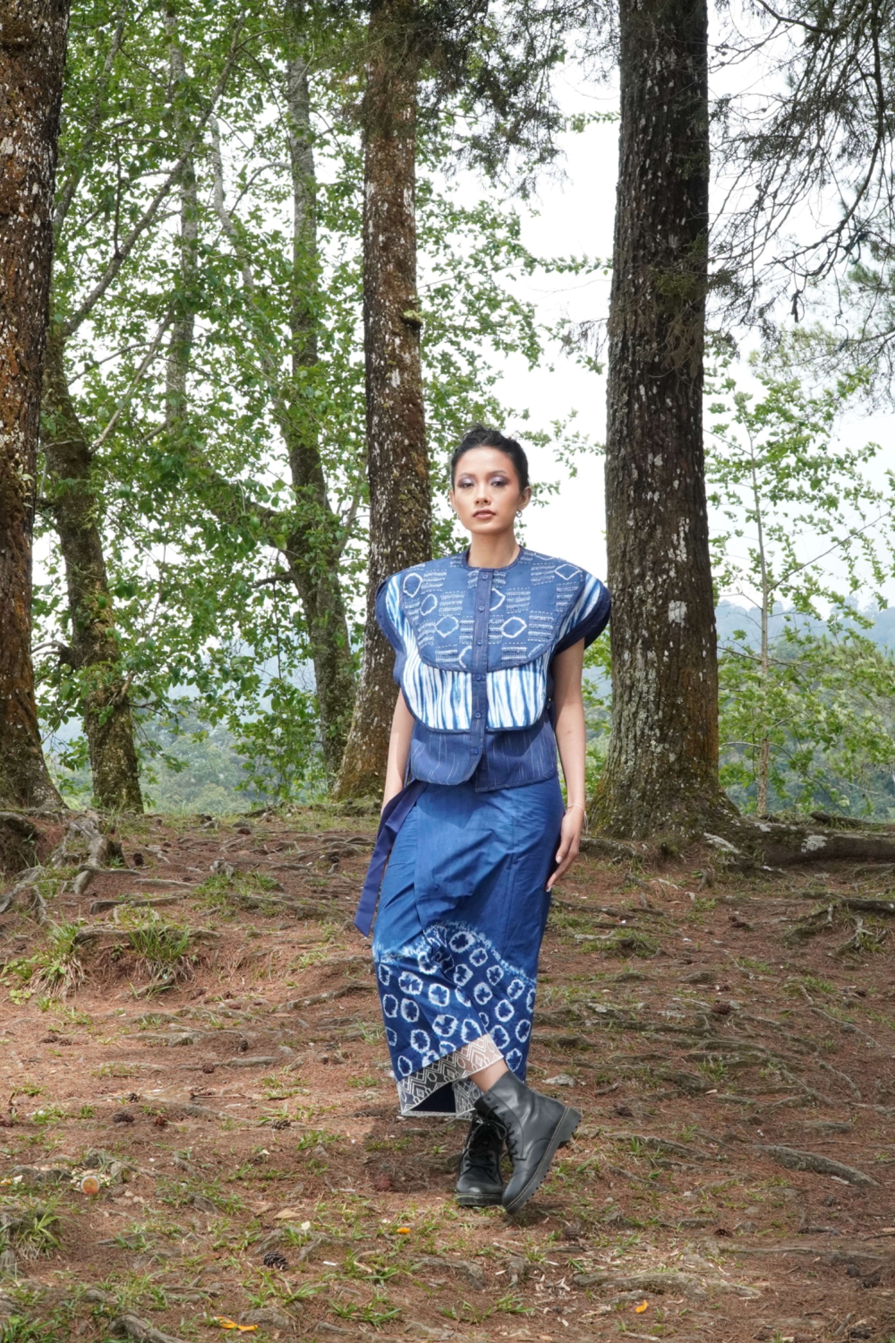 BOOLAO Vest Lapis Shibori Tenun
