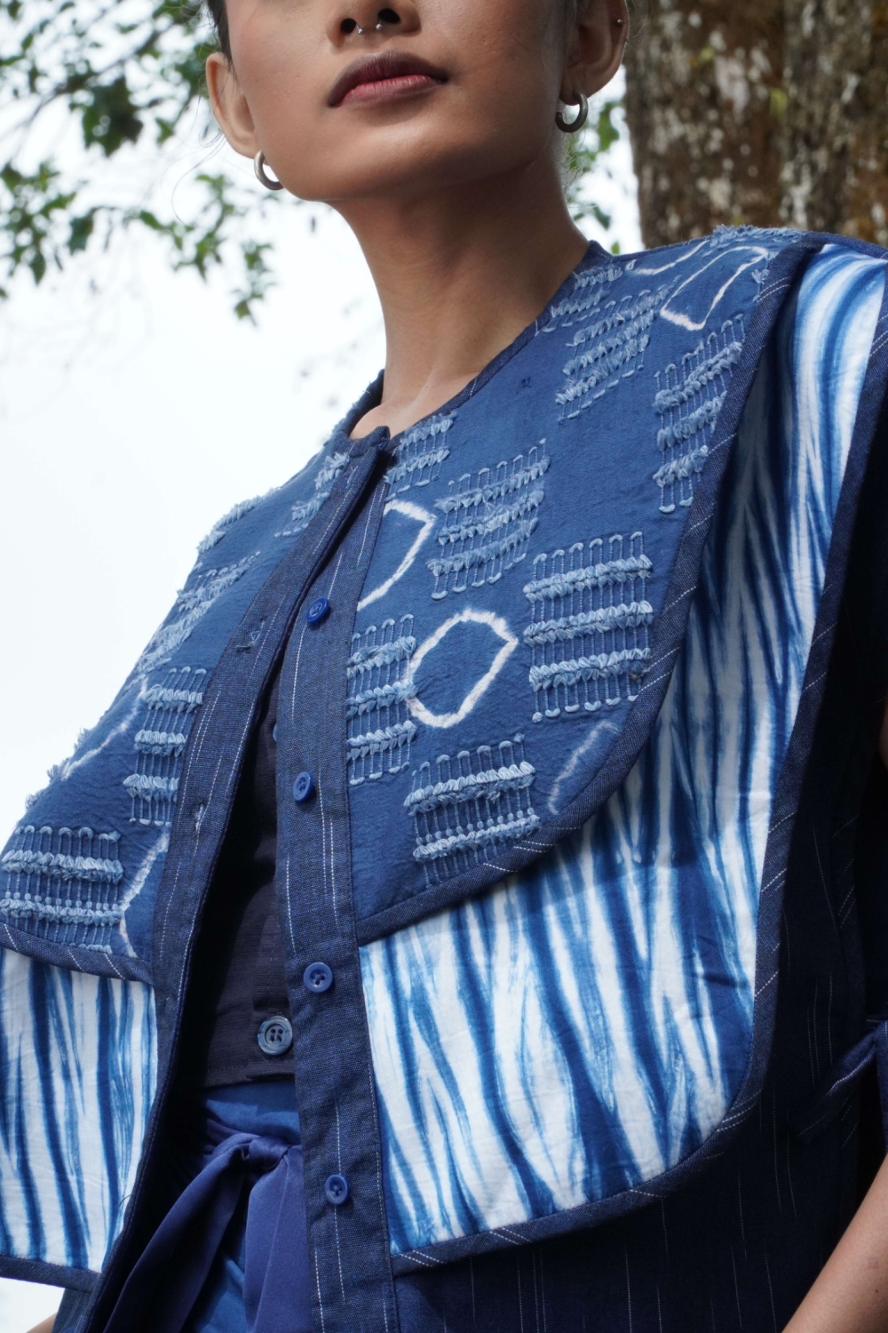 BOOLAO Vest Lapis Shibori Tenun