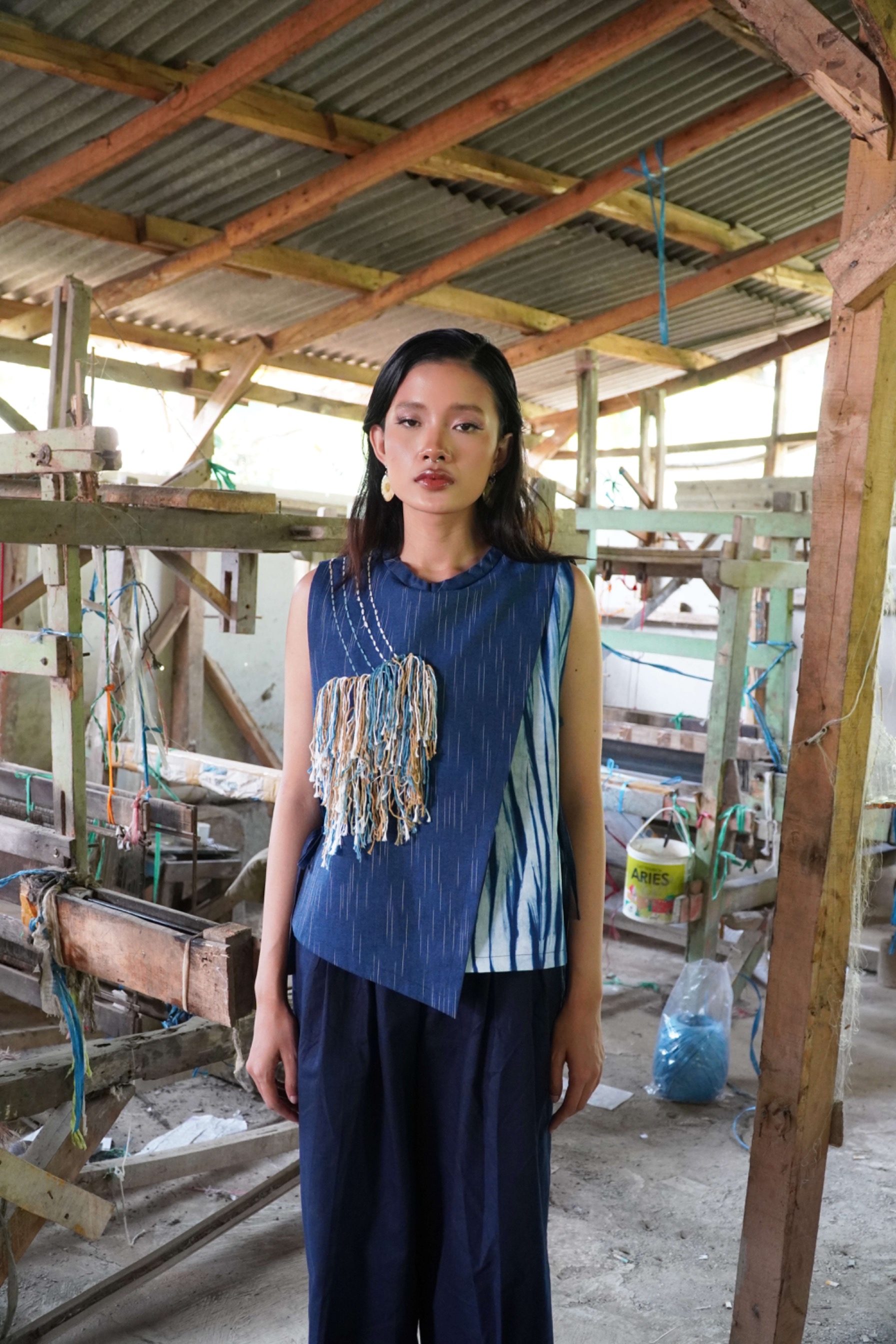 BOOLAO Asymetric Vest Shibori - Sashiko