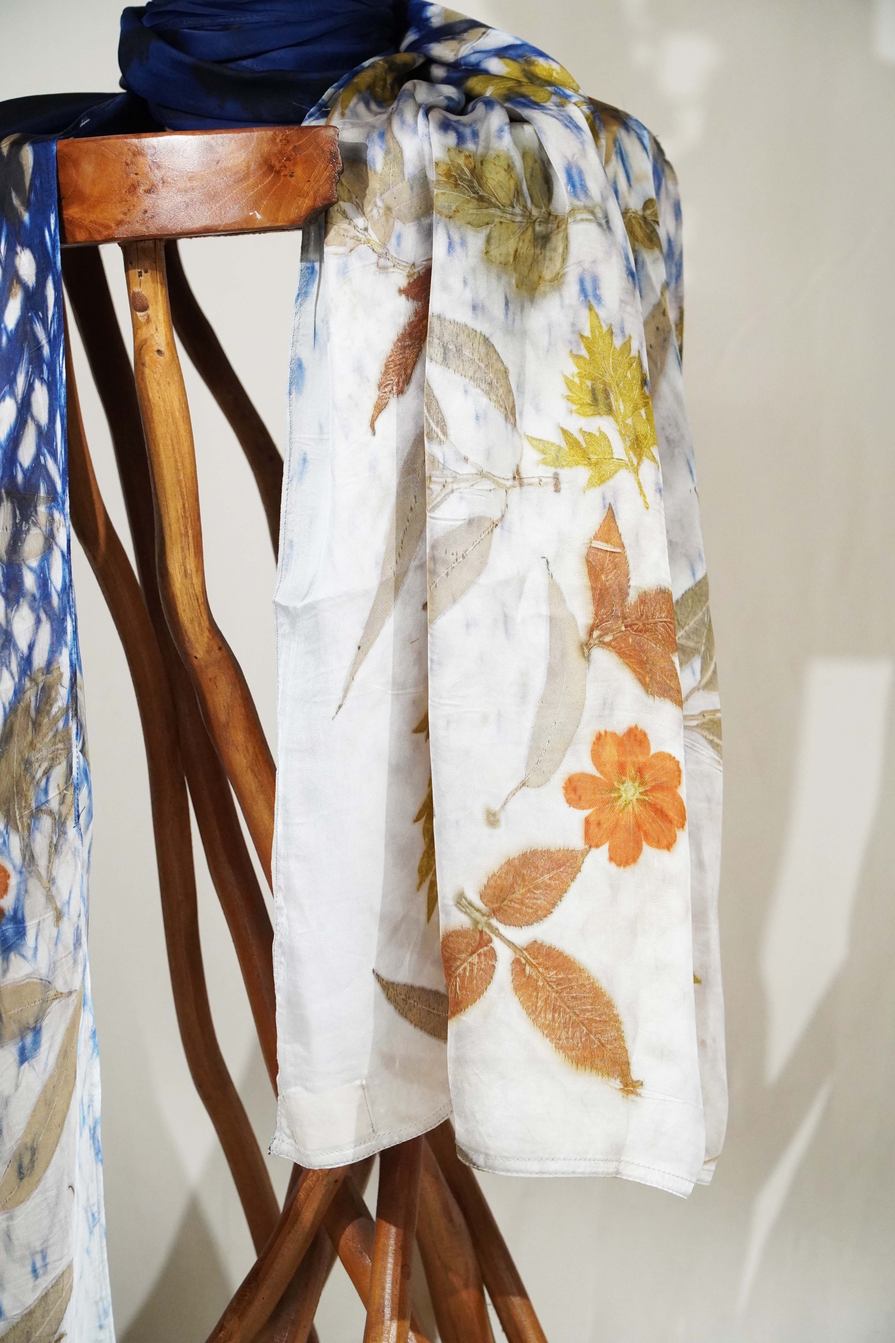 BOOLAO Shawl OMBRE Shibori on Ecoprint