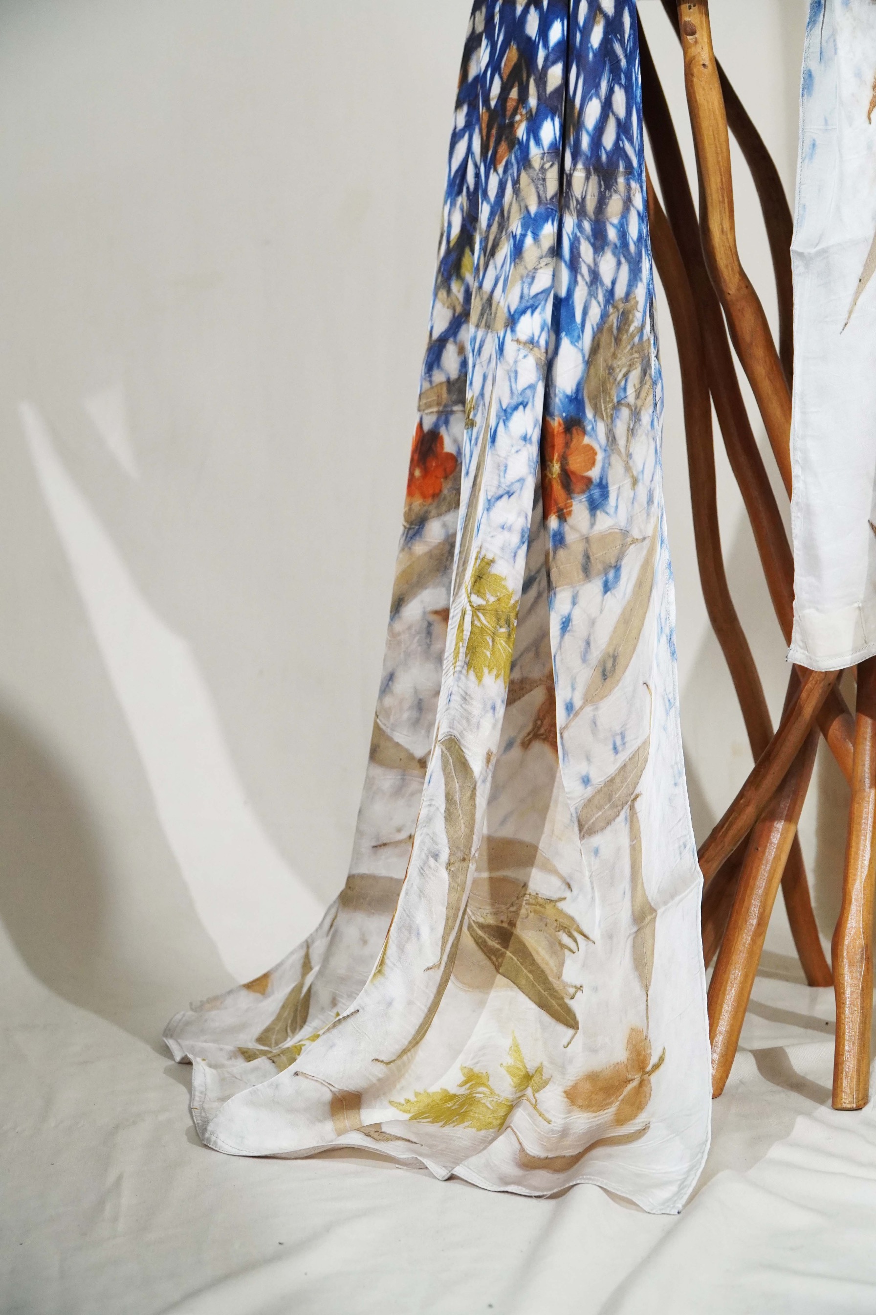 BOOLAO Shawl OMBRE Shibori on Ecoprint