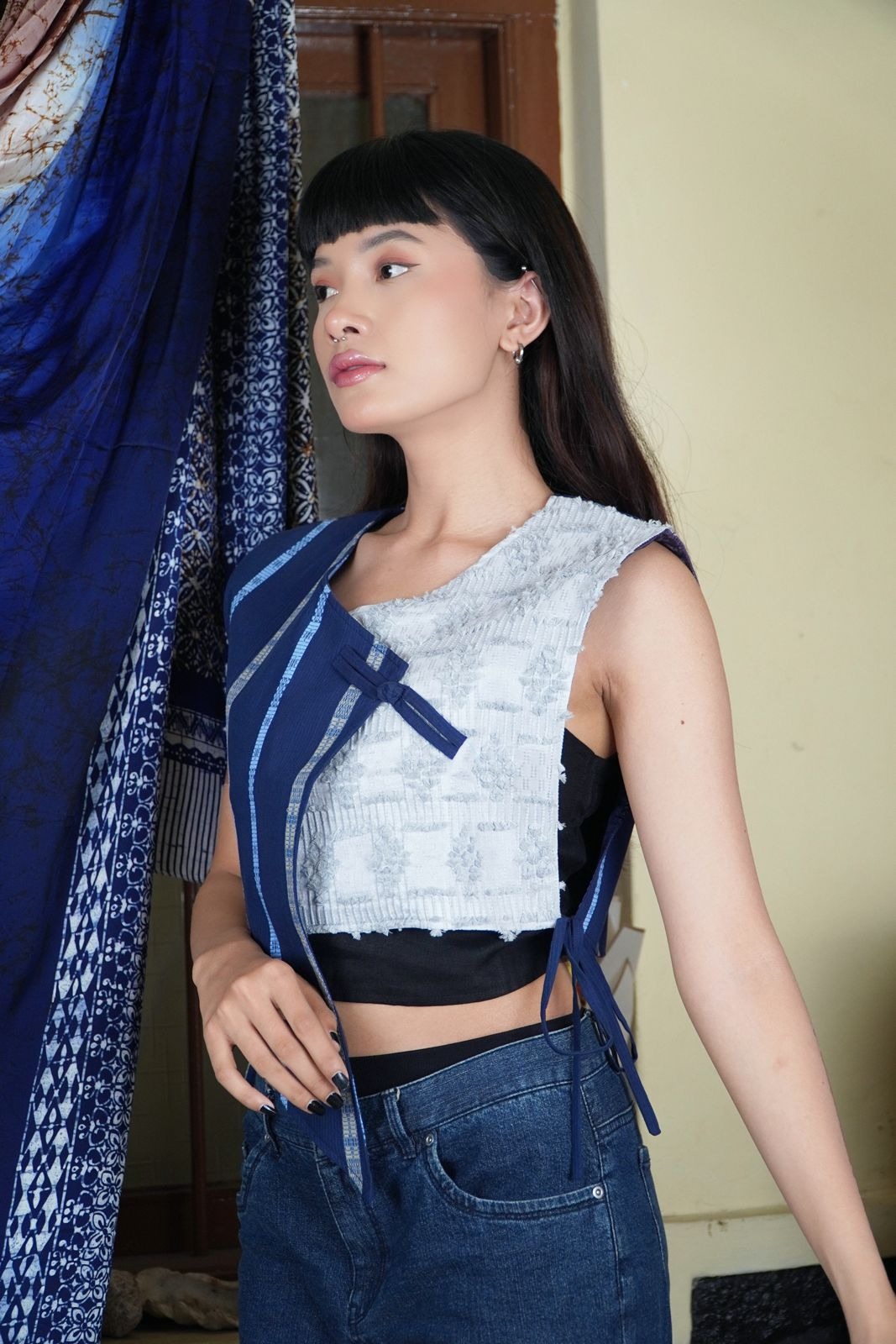 BOOLAO Asymmetric Vest Harmony