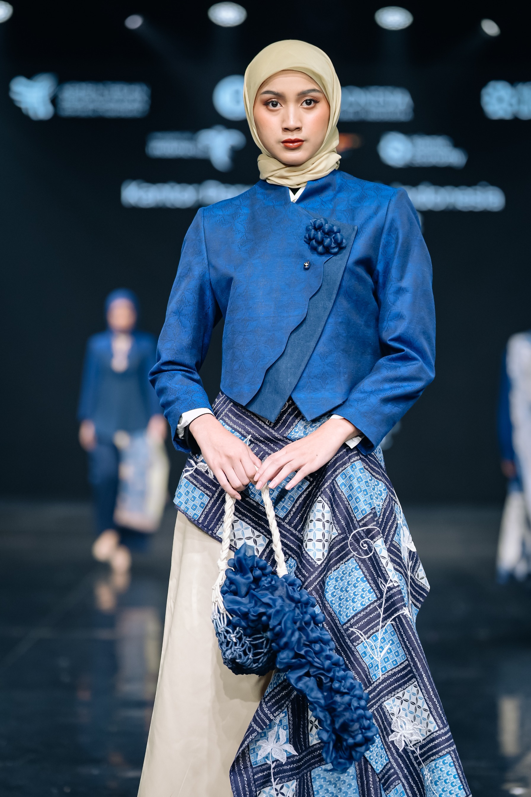 BOOLAO Beskap Nomad Collection
