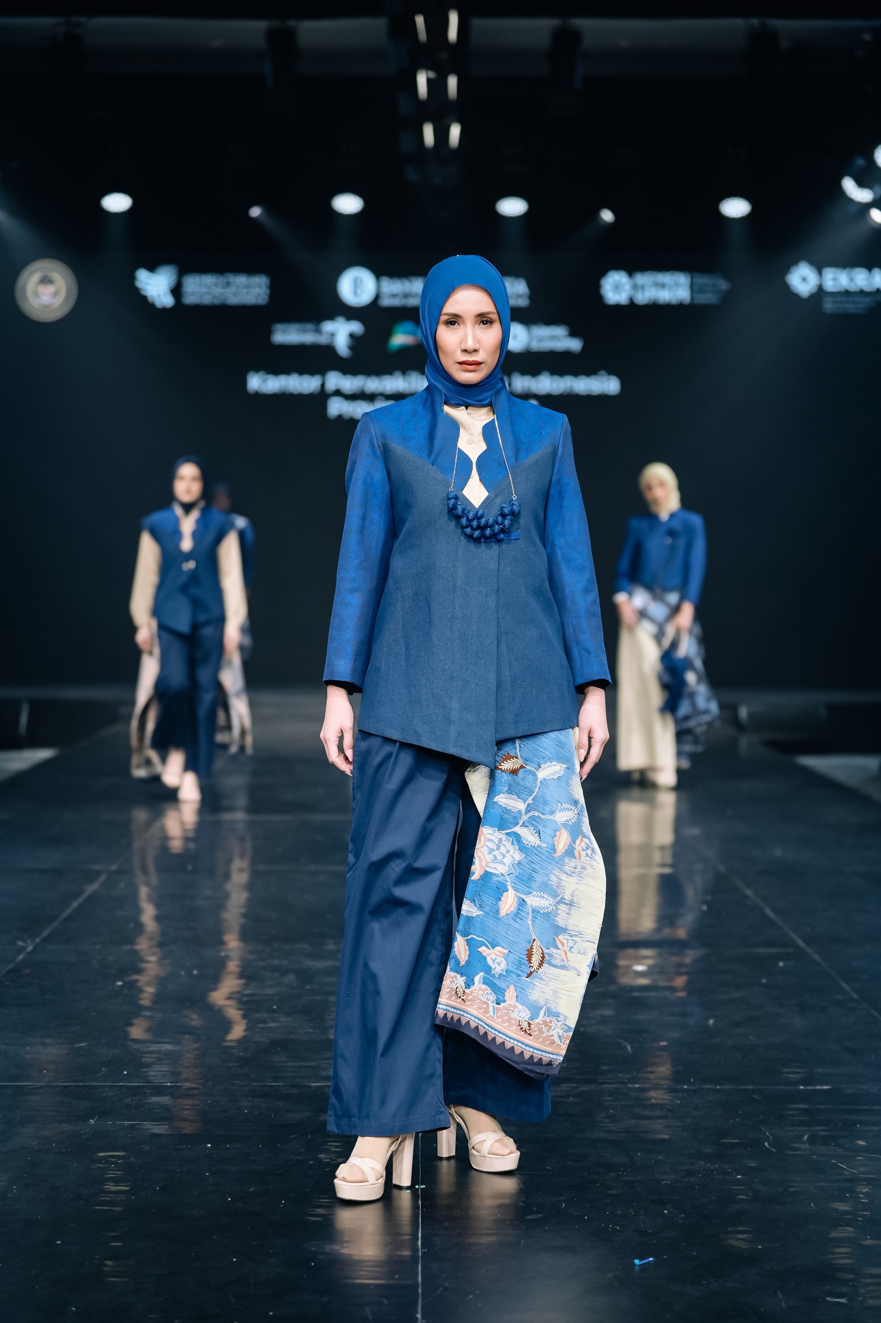 Boolao – Kebaya Engkol Nomad