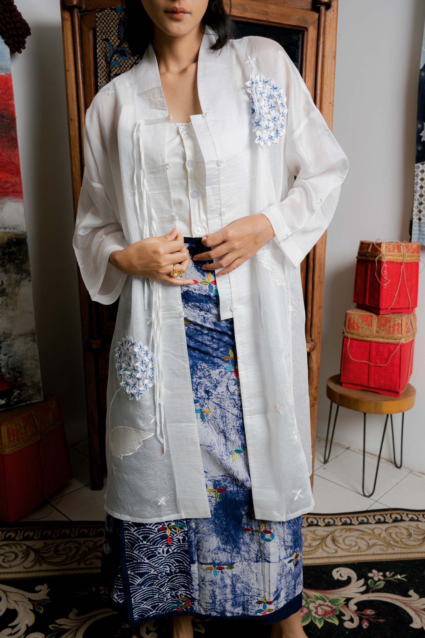BOOLAO Kembang Borondong Kebaya Tunik Panjang