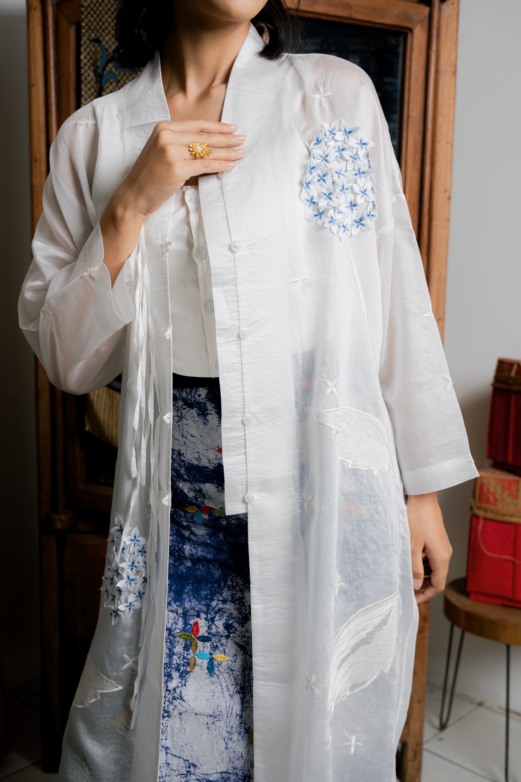 BOOLAO Kembang Borondong Kebaya Tunik Panjang