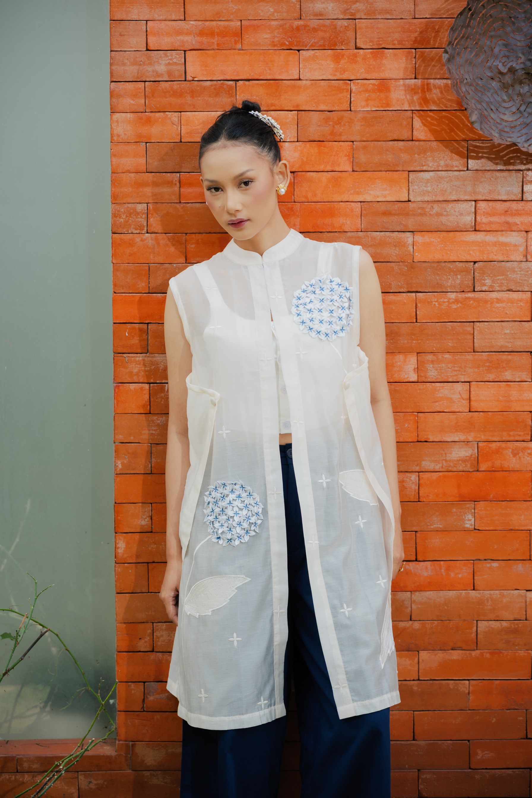 BOOLAO Kembang Borondong Outer Sleeveless