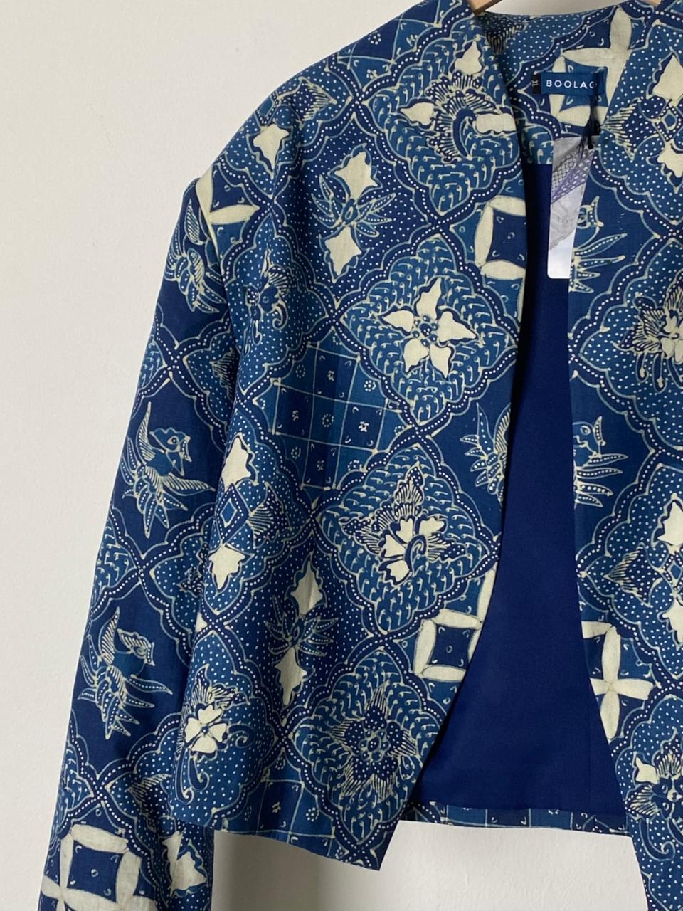BOOLAO WARLAMI Cropped Beskap Batik Tulis