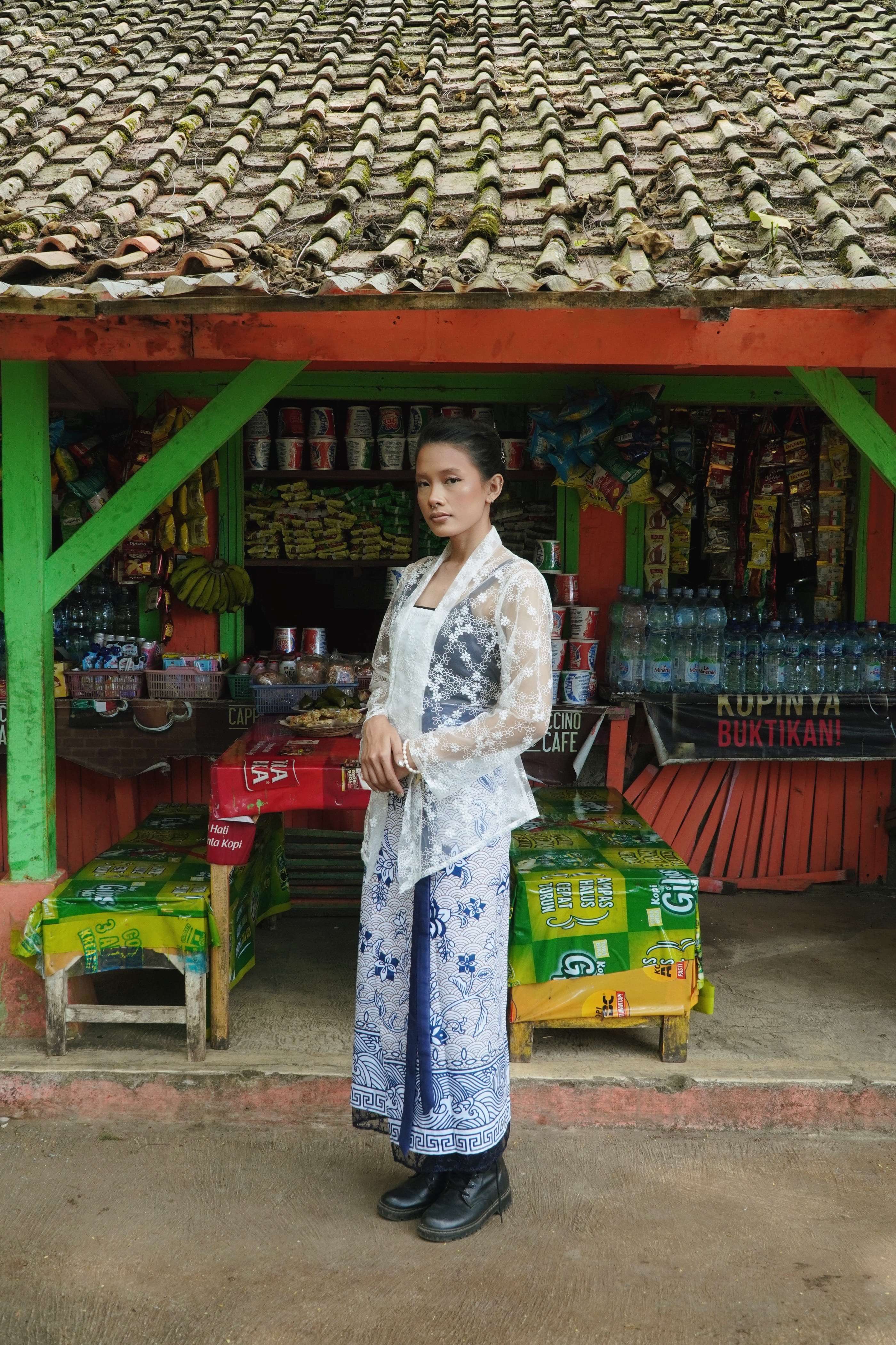 BOOLAO Saroong Porcelain Batik Wrap Skirt (Rok Lilit Batik)