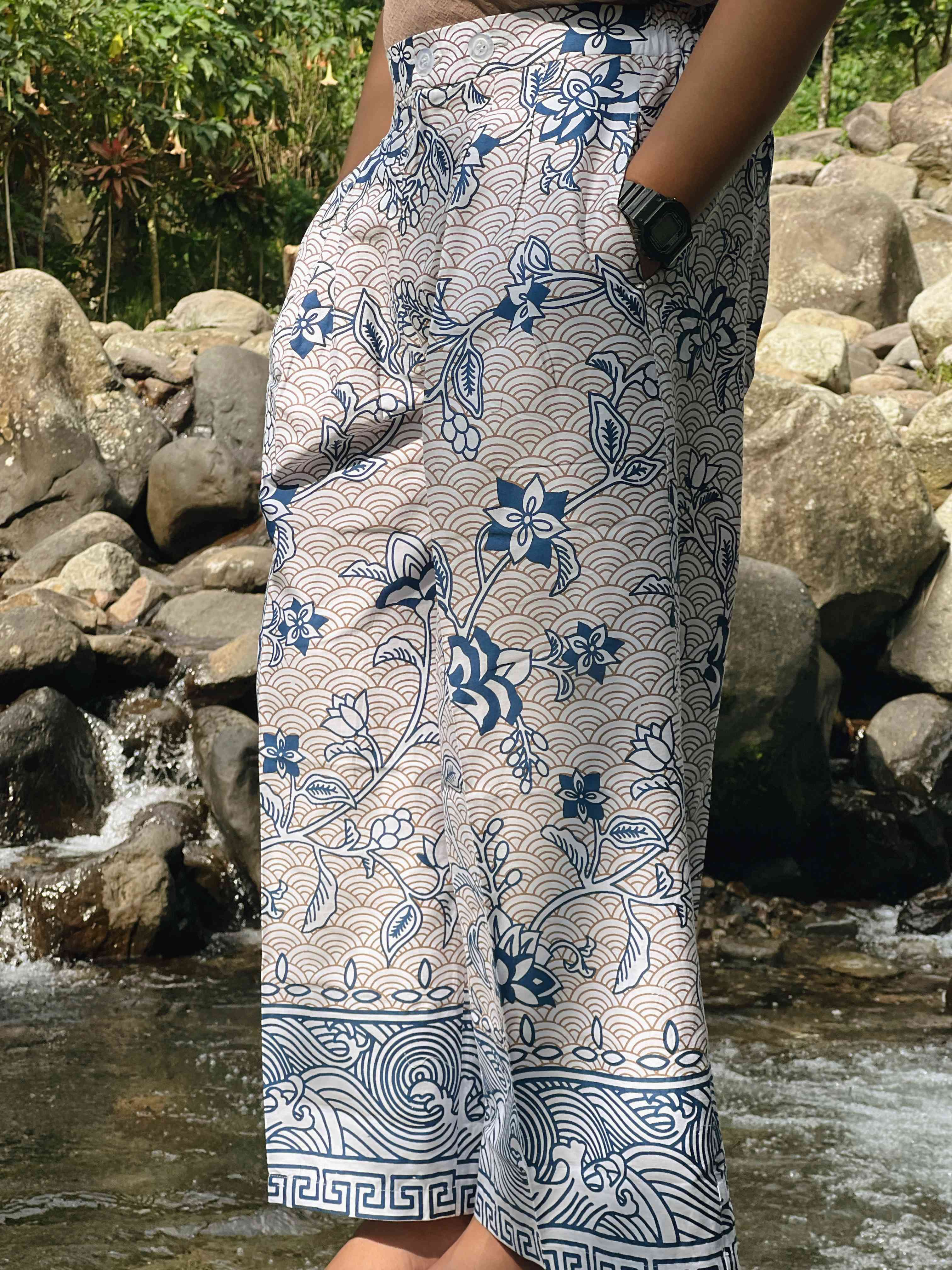 BOOLAO Hakama Porcelain Batik