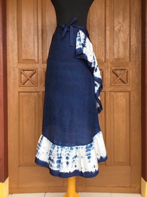 BOOLAO Shibori Wrap Skirt (Rok Nui Tie Dye)