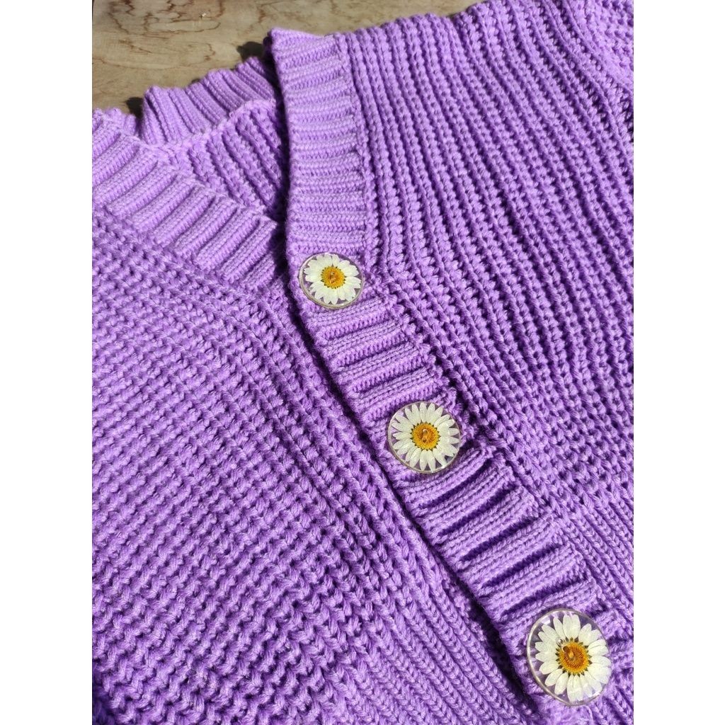 BOOLAO Picnic Panic Daisy Knit Cardigan (Sweater Rajut dengan Pressed Flower Kancing) - Taro