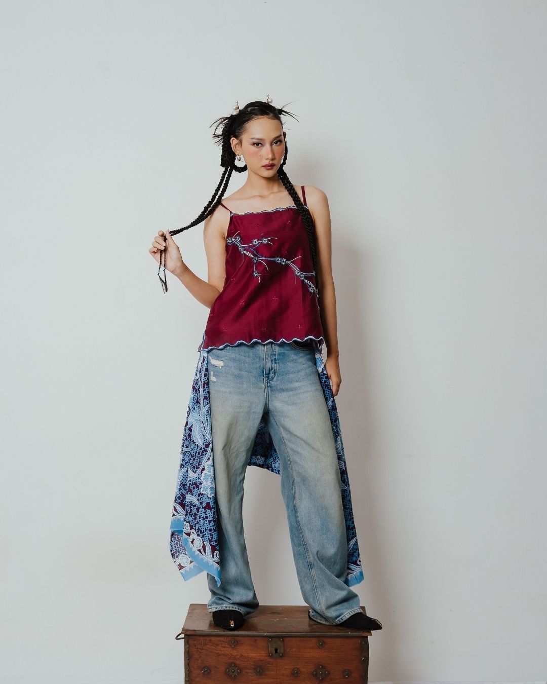 BOOLAO Camisole Sakura 3D Embroidery - Red Wine
