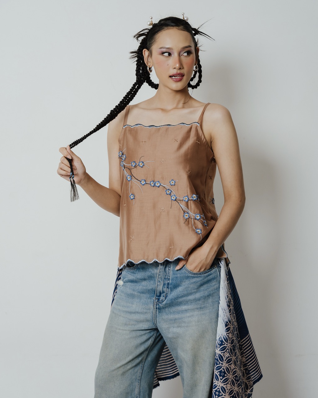 BOOLAO Camisole Sakura 3D Embroidery - Brown