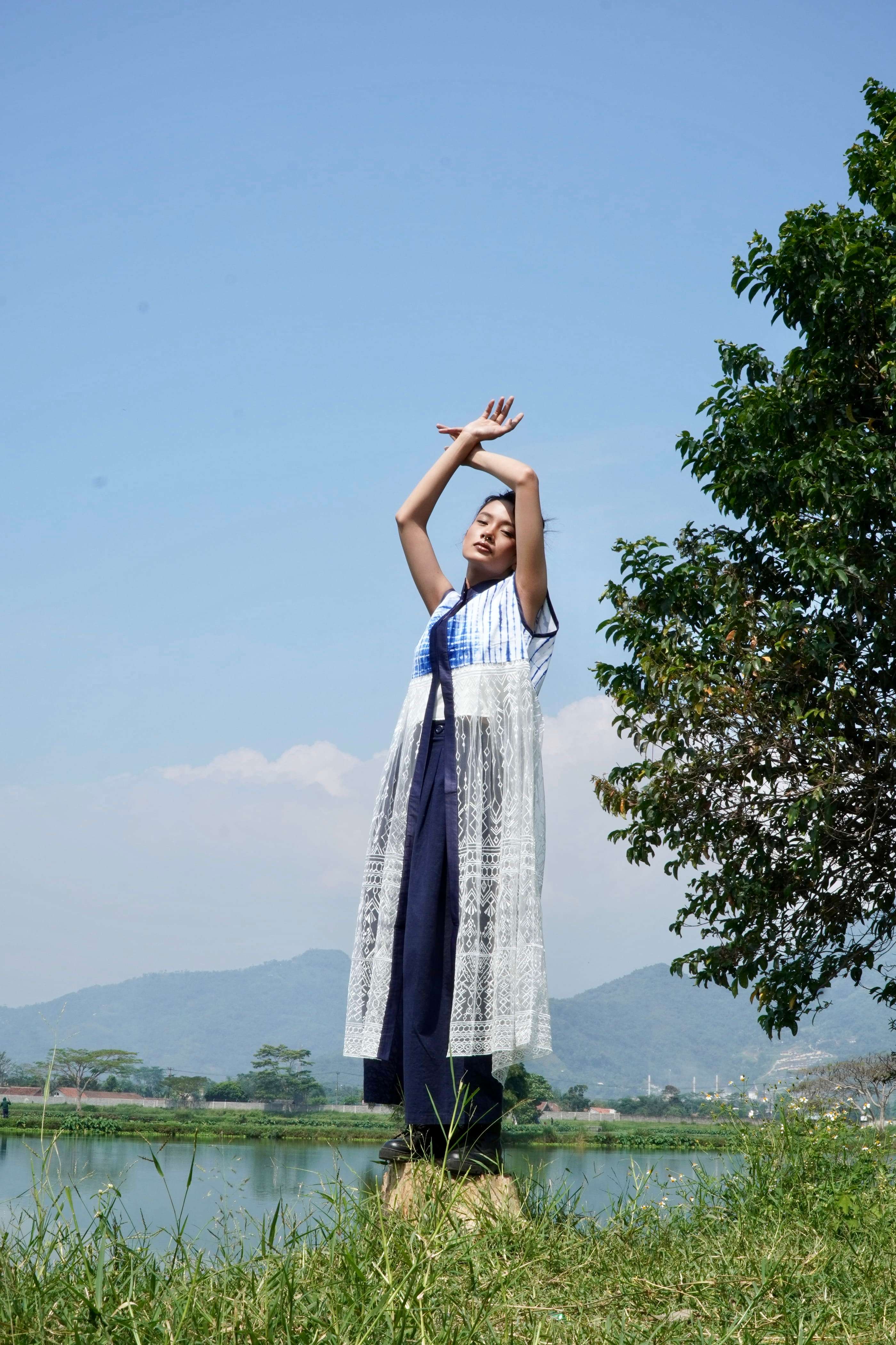BOOLAO HAN Suji Shibori Outer Rintik Embroidery
