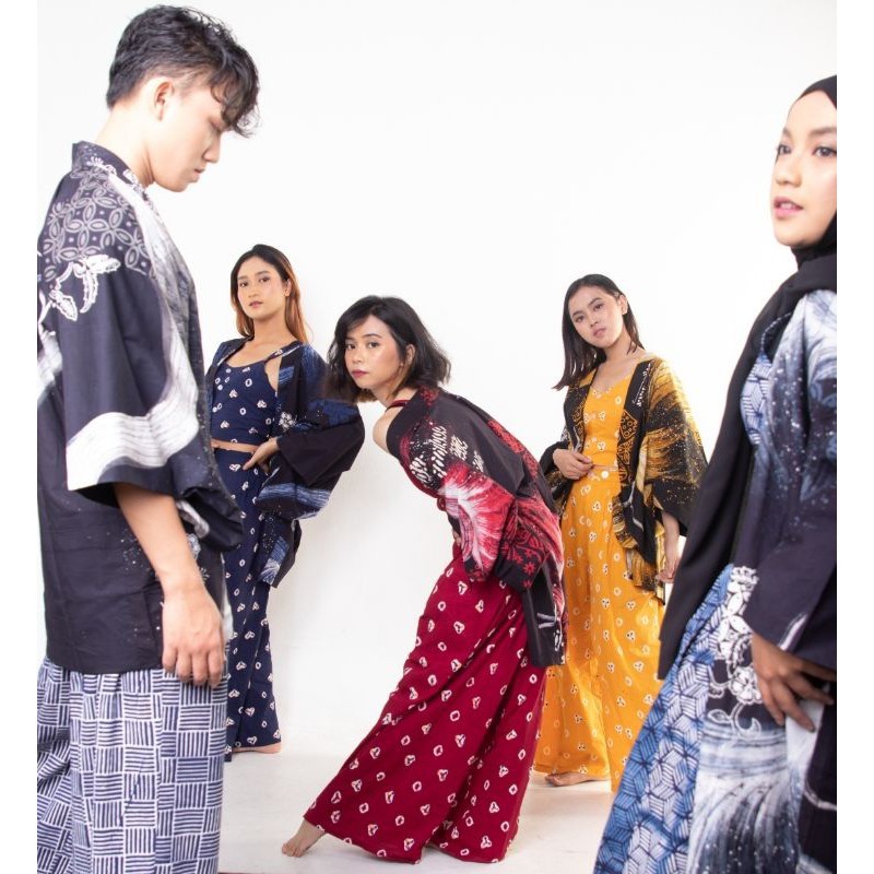 BOOLAO Hand Drawn Kimono (Haori Yukata Batik Lukis)