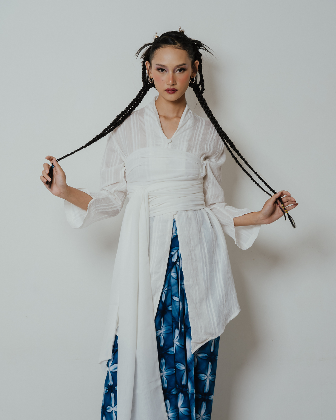 BOOLAO Kebaya MIRANA Kemben Detachable (Outer Bongkar Pasang) - Putih