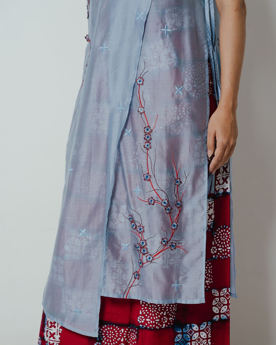 BOOLAO Long Vest Sakura 3D Embroidery - Denim Blue