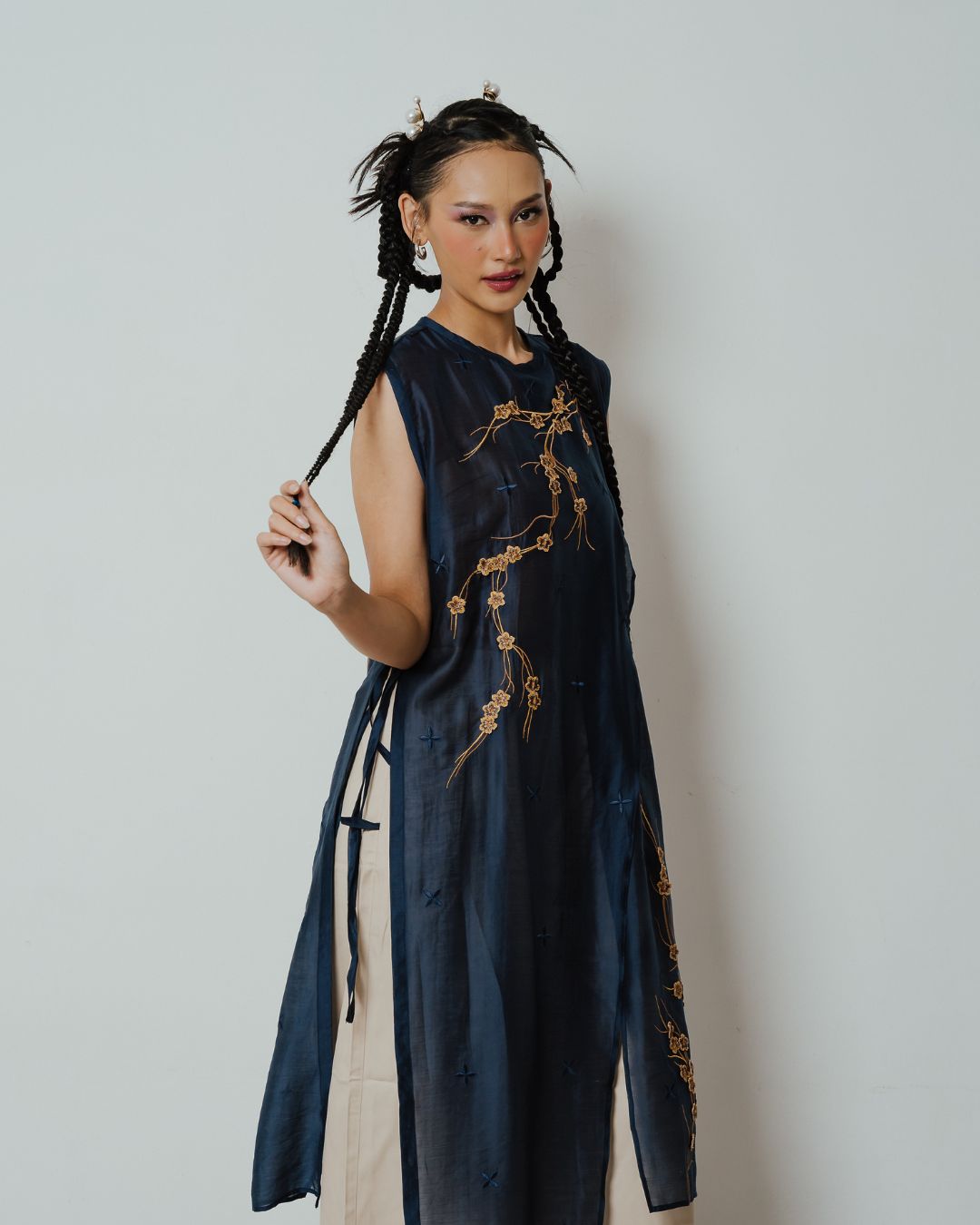 BOOLAO Long Vest Sakura 3D Embroidery - Dark Blue