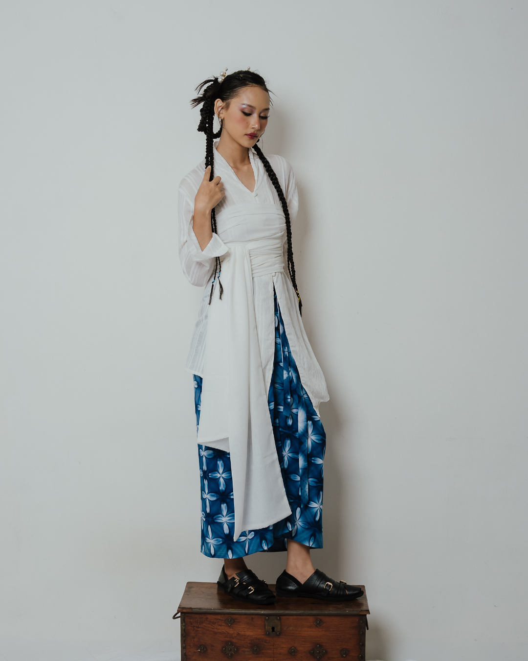 BOOLAO Kebaya MIRANA Kemben Detachable (Outer Bongkar Pasang) - Putih