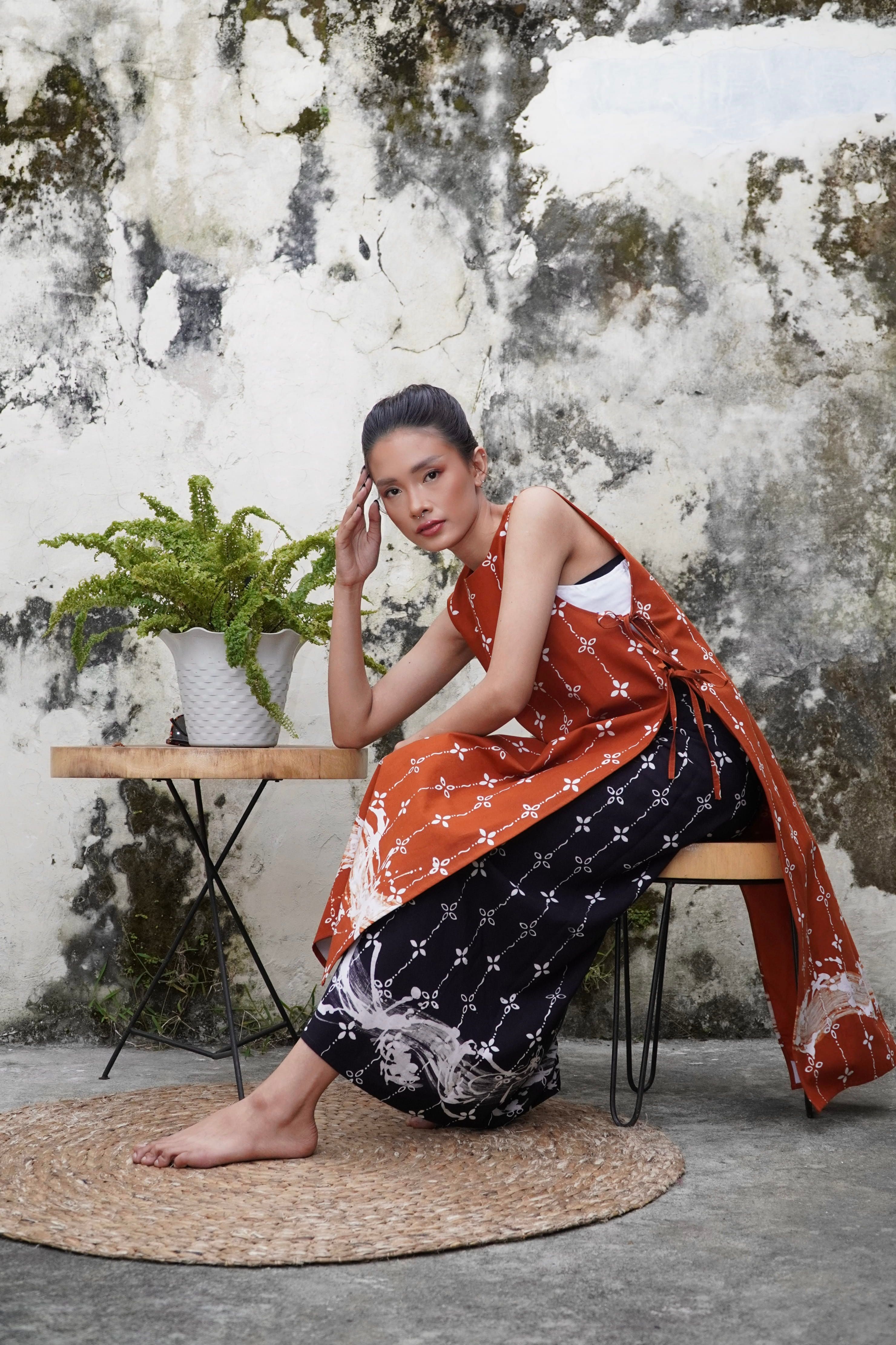 BOOLAO Kumeli Vest Caramel (Rompi Outer Batik Kawung) - Coklat