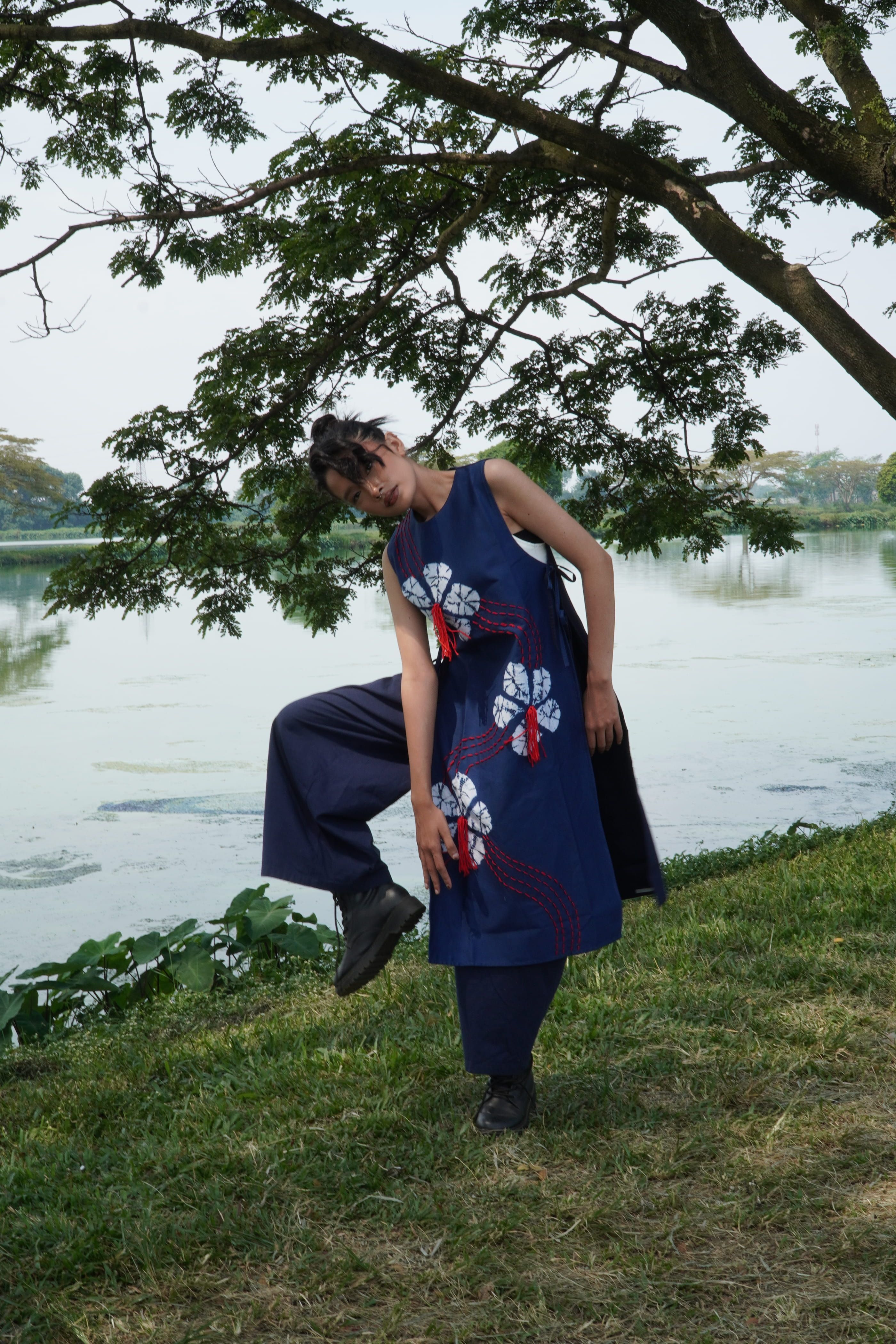 BOOLAO Patra Komala Vest (Rompi Jumputan Sulam)