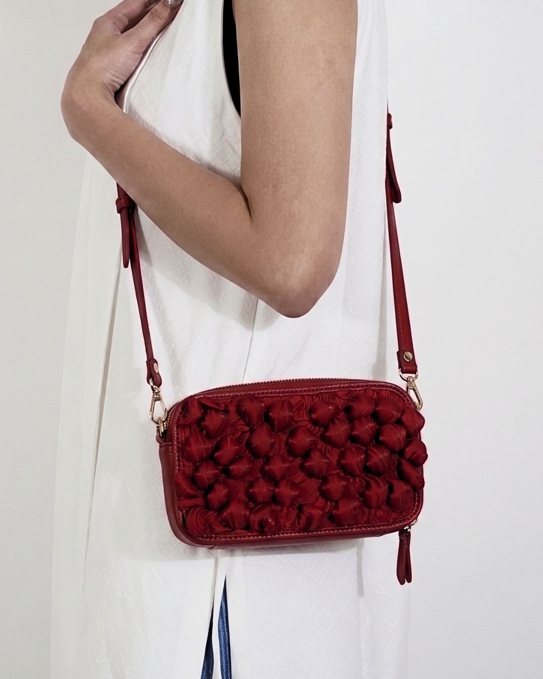 BOOLAO Trumbu Mini Sling Bag - Maroon