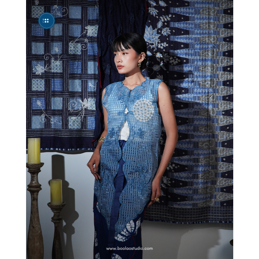 Djaline by Boolao Kebaya Vest Anggrek Borondong - Navy