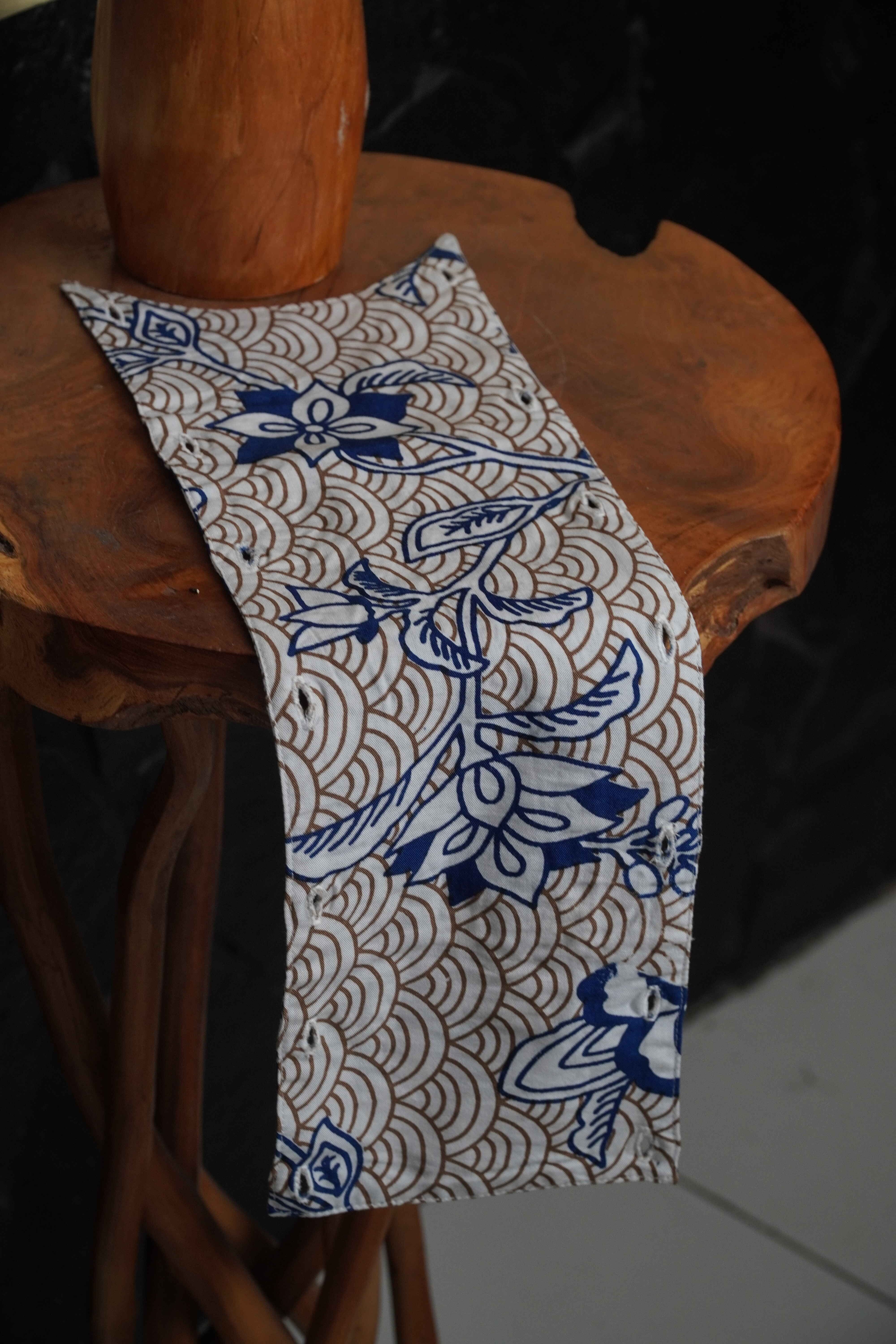 BOOLAO Outer Kebaya Kutubaru Porcelain Detachable (Cardigan Kebaya Bongkar Pasang)