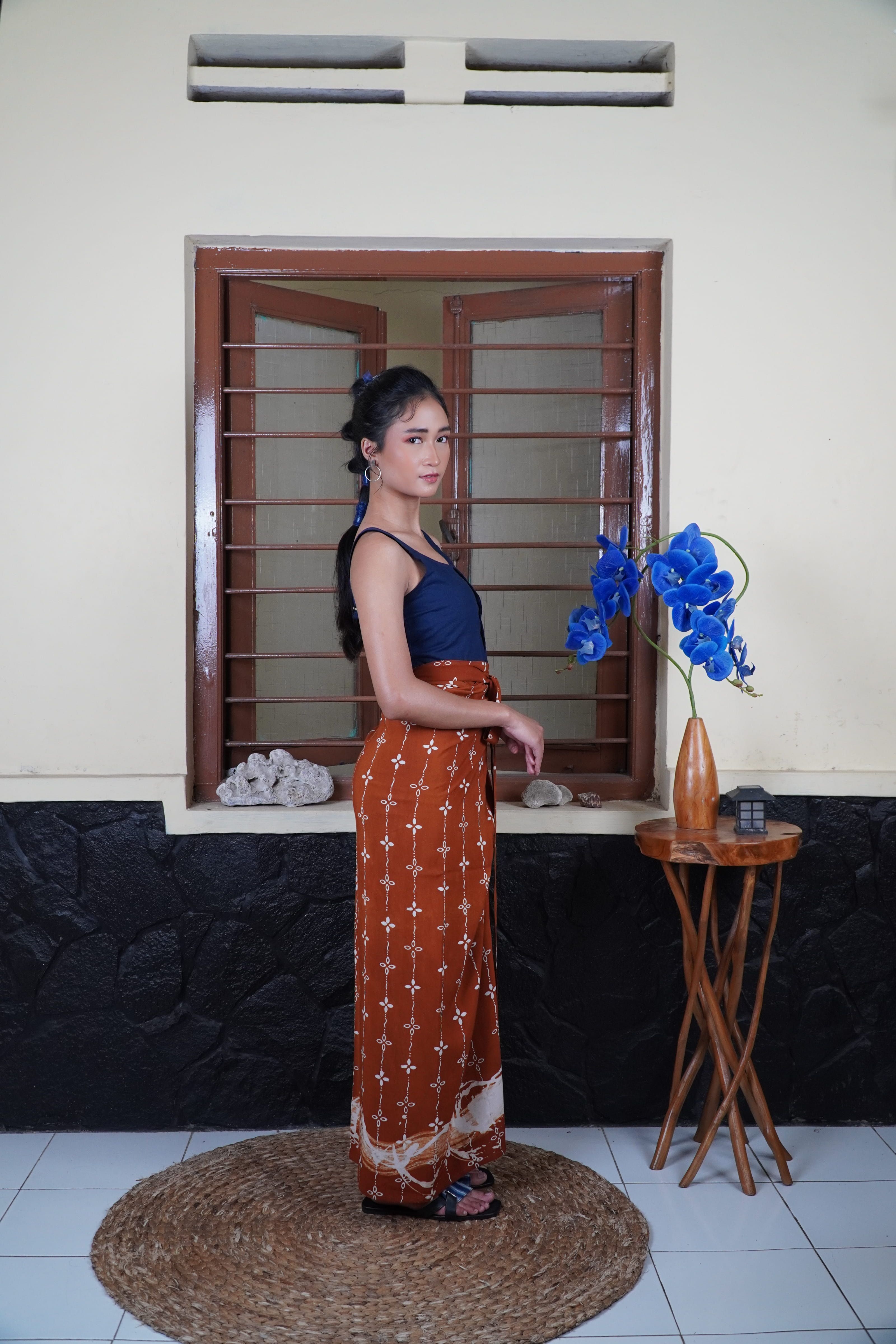BOOLAO Kumeli Wrap Skirt Coklat (Rok Lilit Ikat Batik Kawung) - Caramel