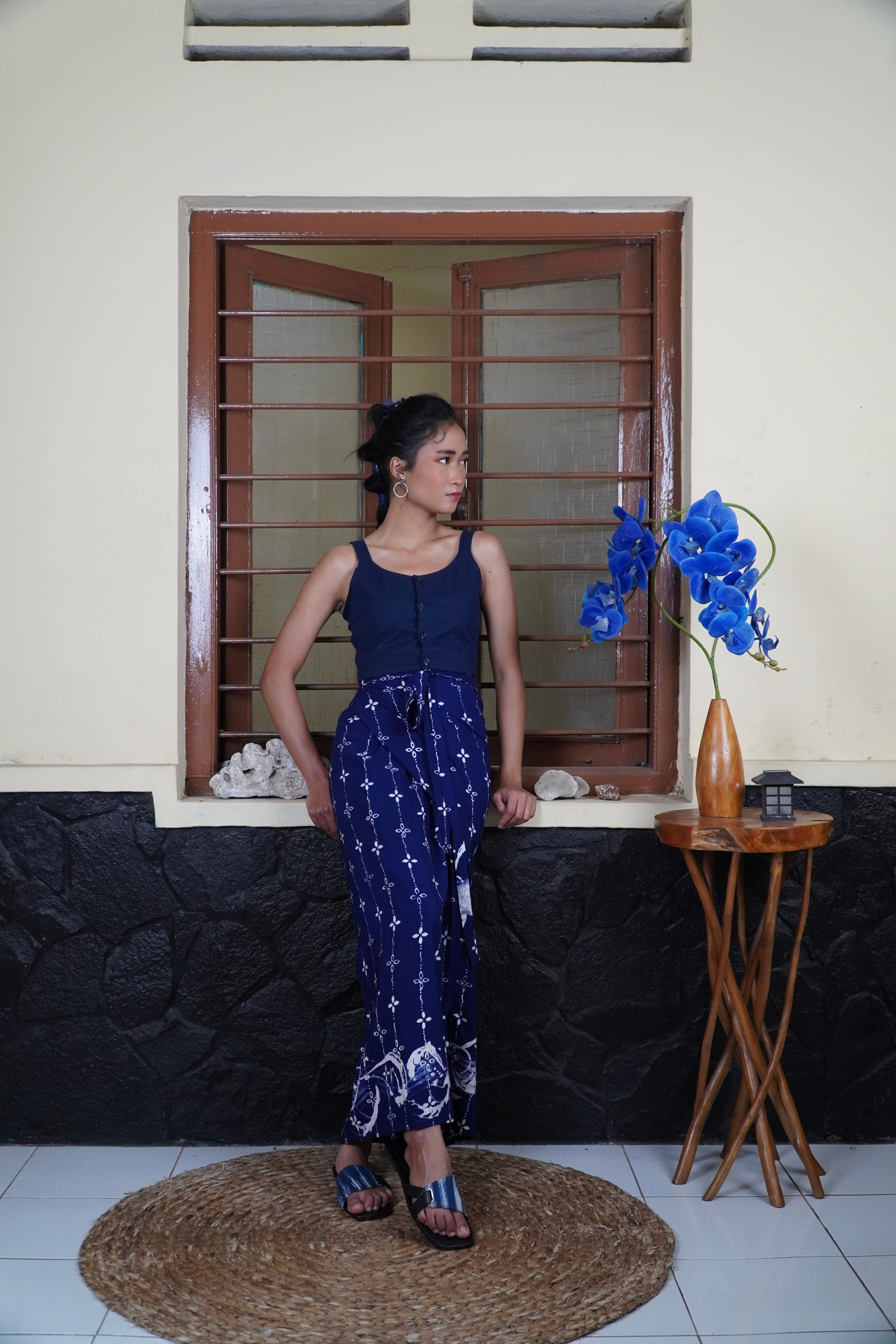 BOOLAO Kumeli Wrap Skirt Navy Blue (Rok Lilit Ikat Batik Kawung) - Biru Dongker