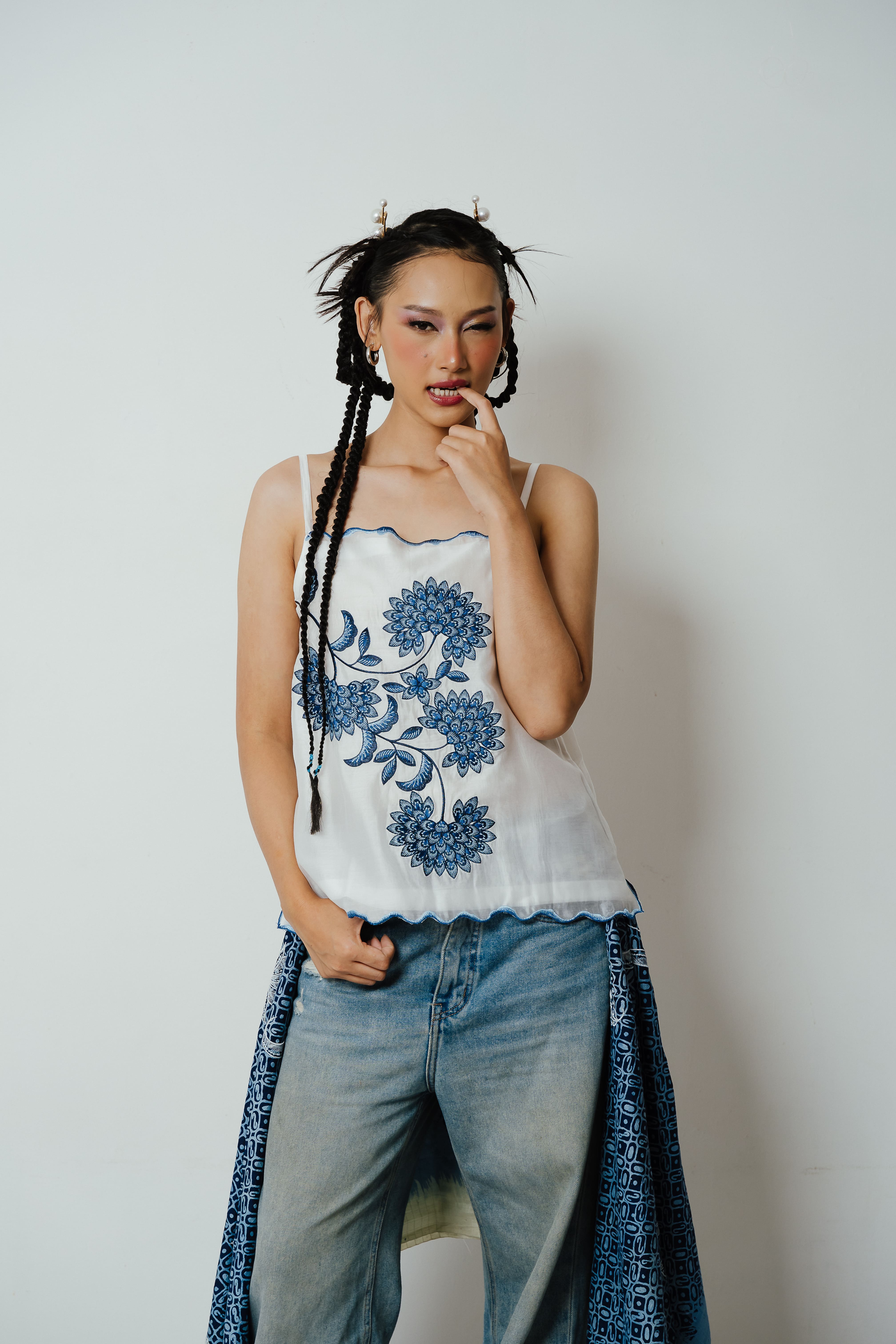 BOOLAO x Putri Anjani Camisole Lotus Embroidery - Blue On white