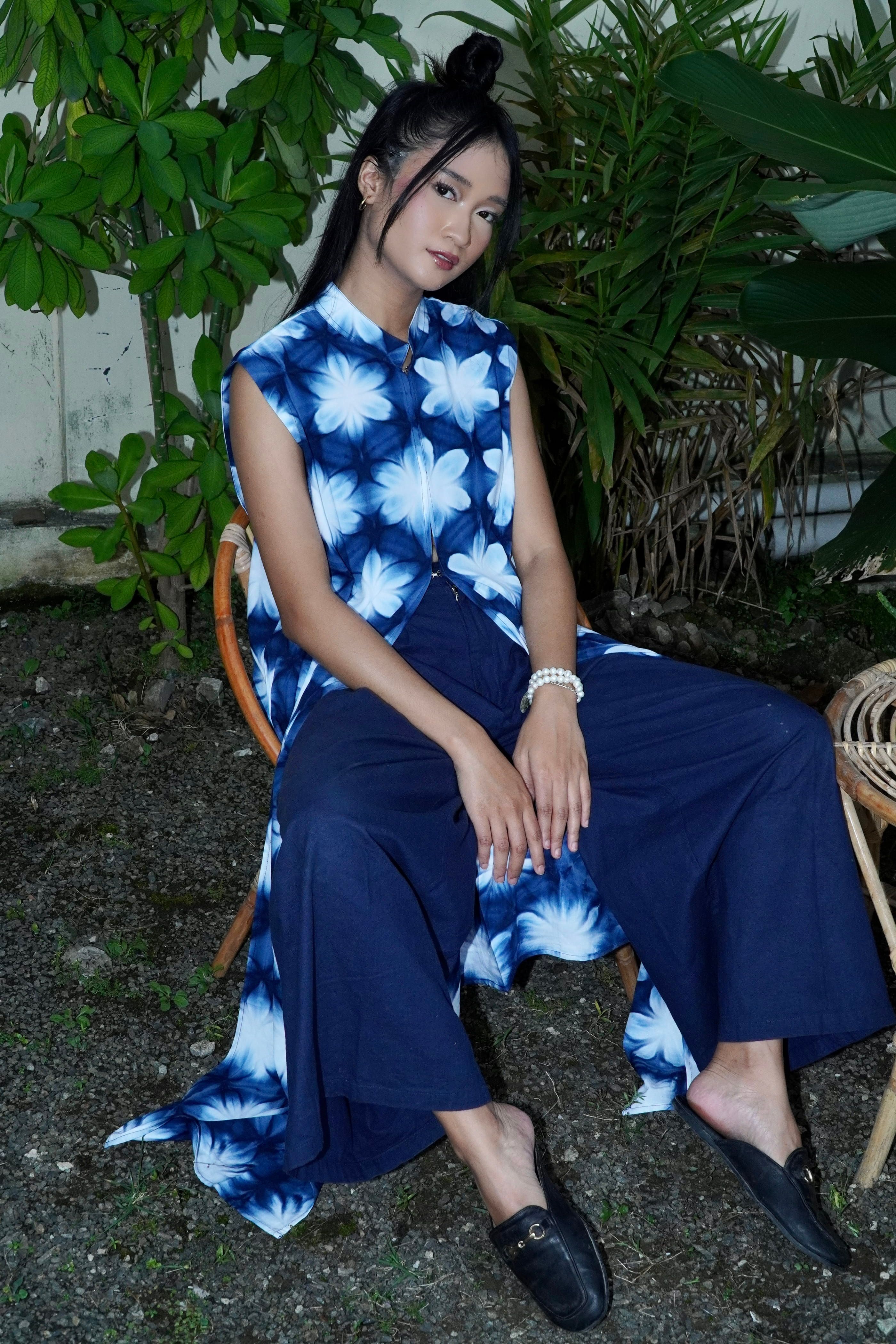BOOLAO Outer Sleeveless Snowflakes Navy (Outer Panjang)