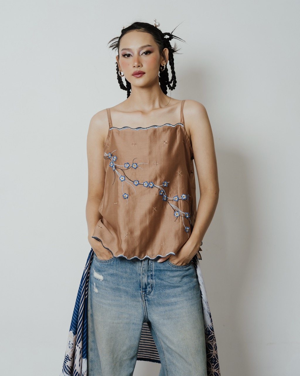 BOOLAO Camisole Sakura 3D Embroidery - Brown