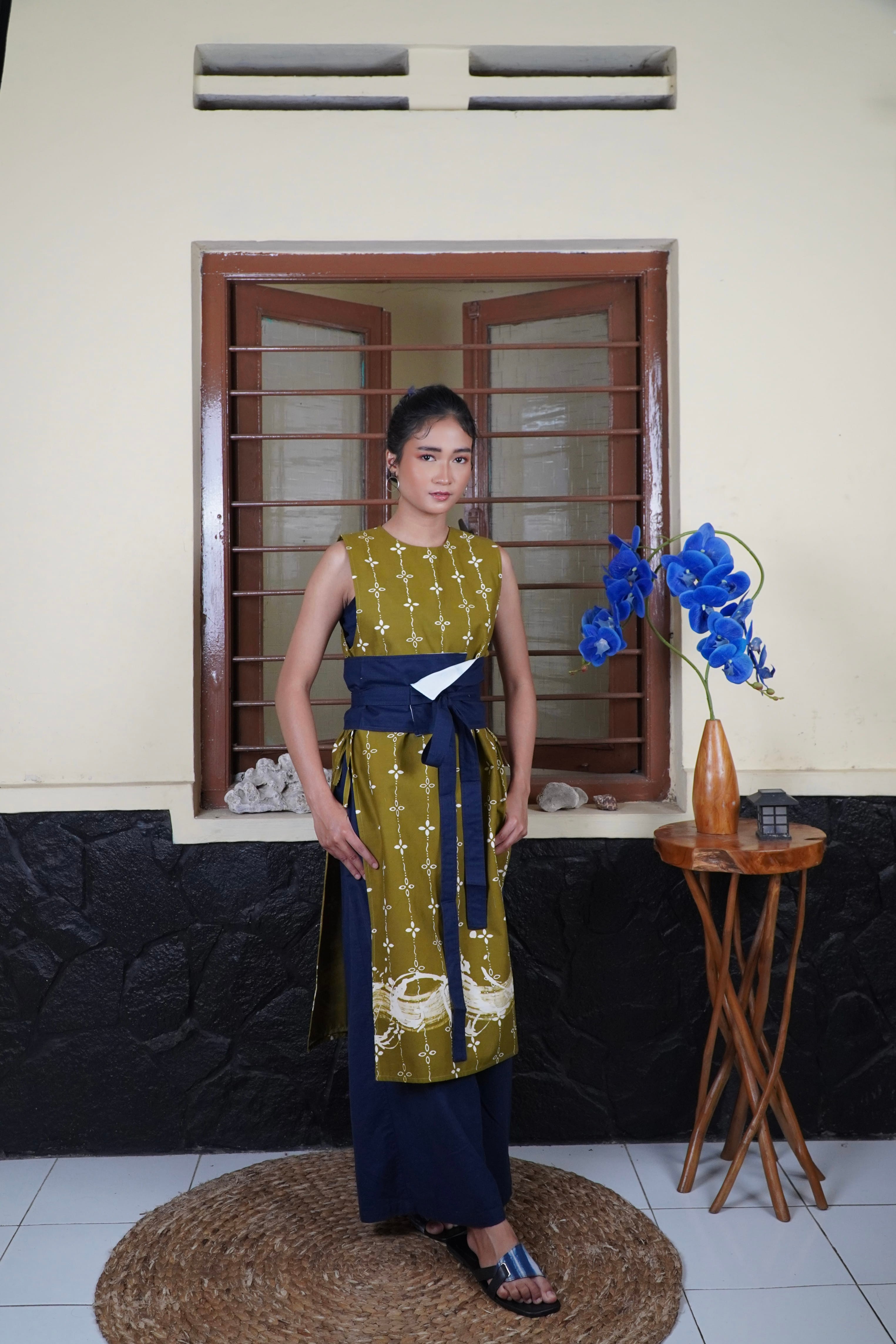 BOOLAO Kumeli Vest Lime Green (Rompi Outer Batik Kawung) - Hijau Olive